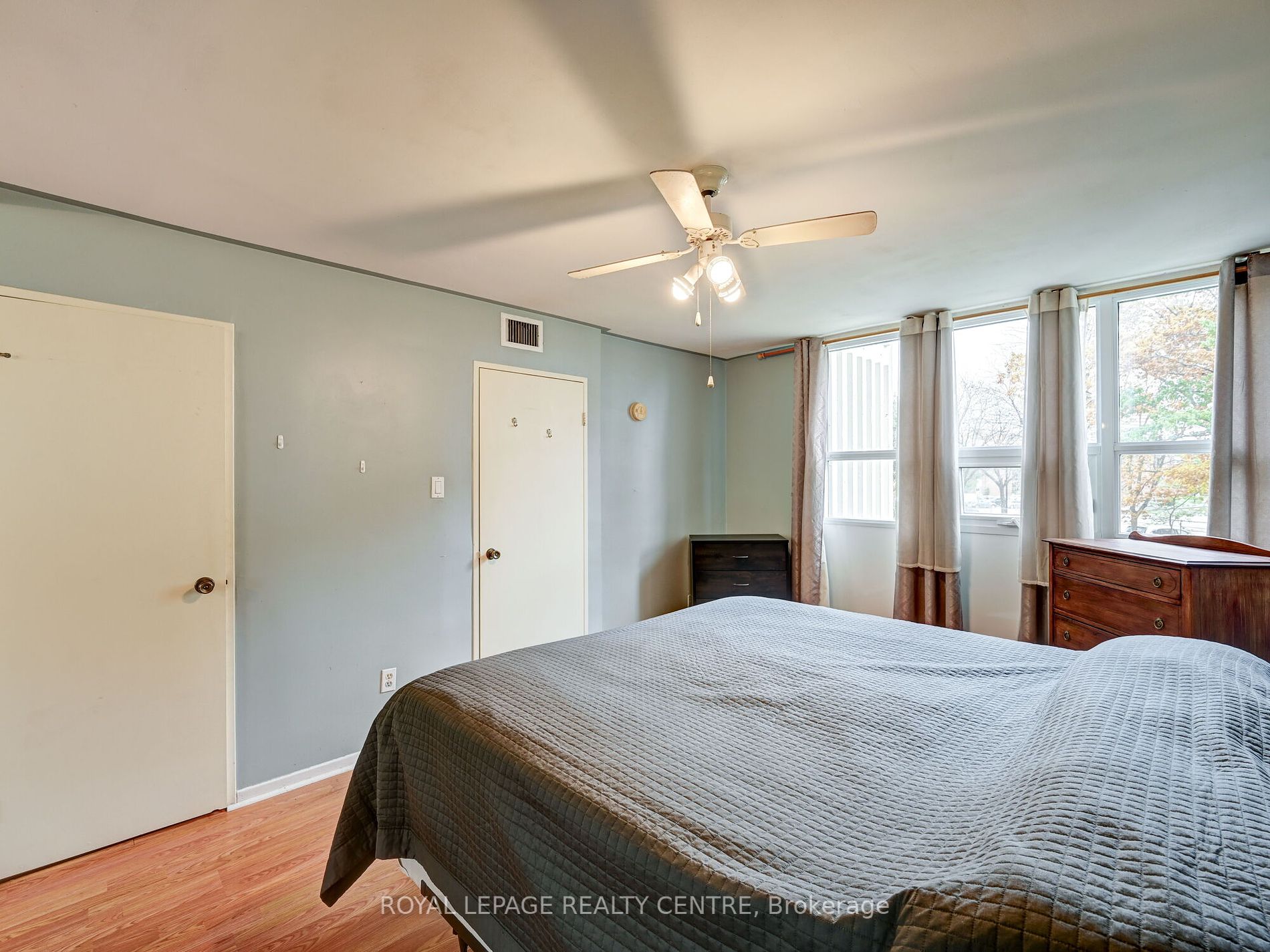 2323 Confederation Pkwy, #202