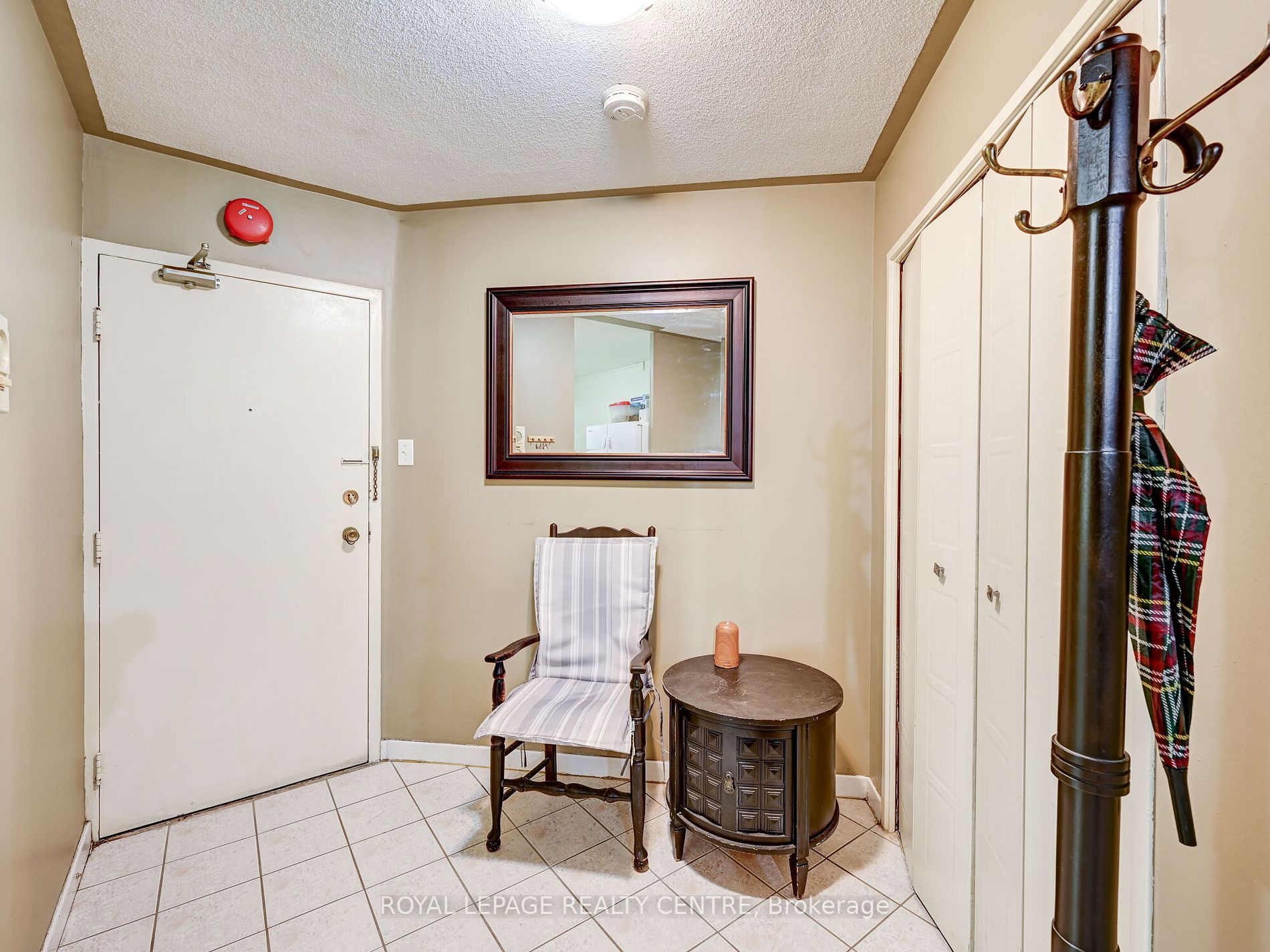 2323 Confederation Pkwy, #202