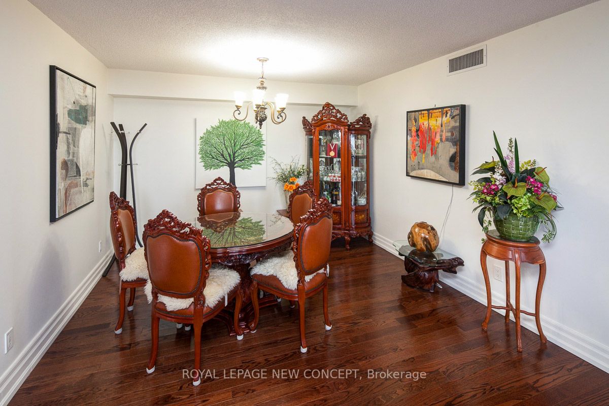 1240 Marlborough Crt, #1001