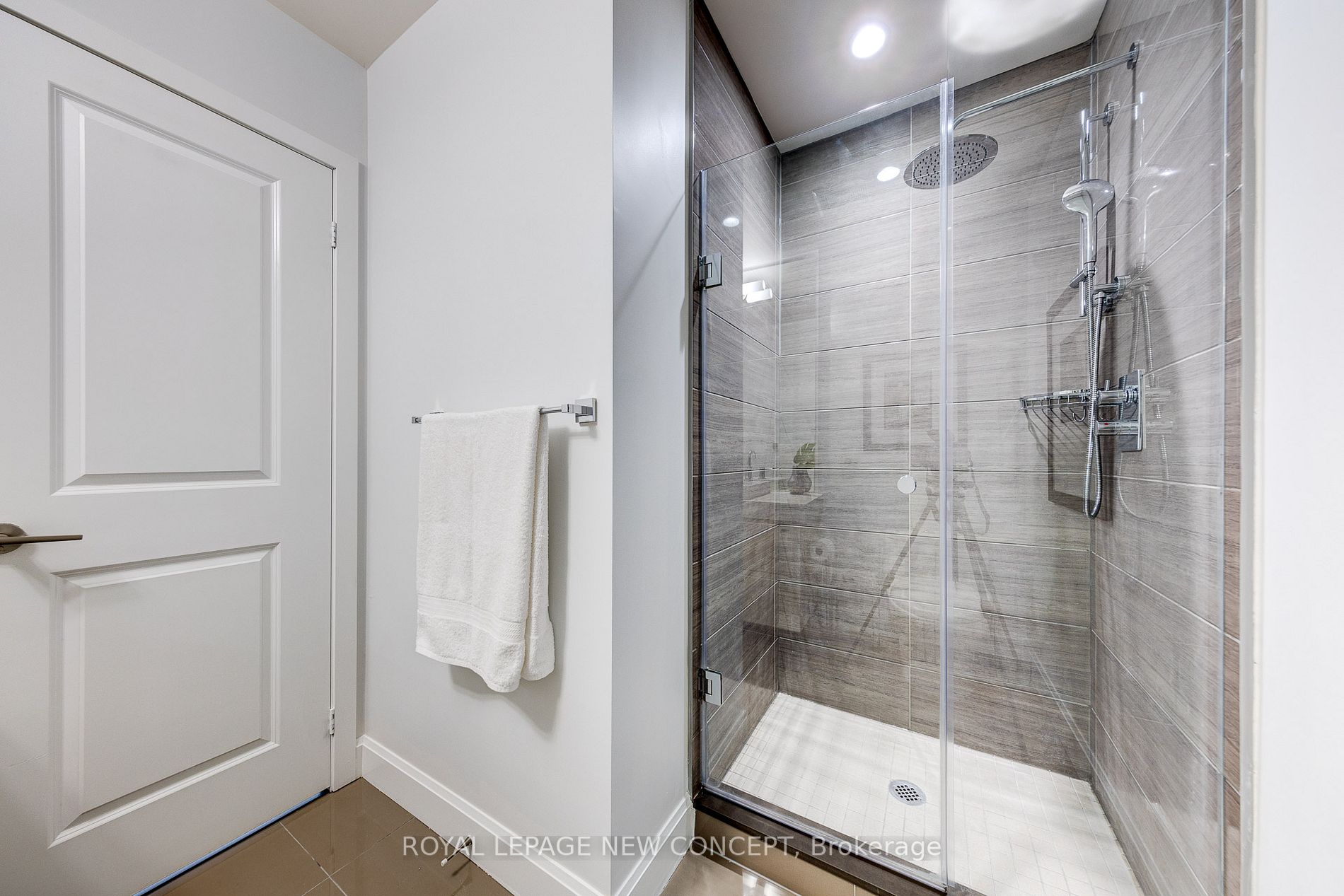 33 Shore Breeze Dr, #1211