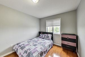 107 Crystal Glen Cres
