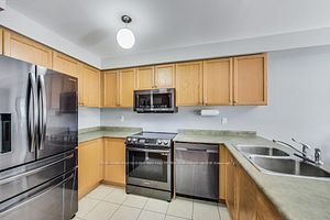 107 Crystal Glen Cres