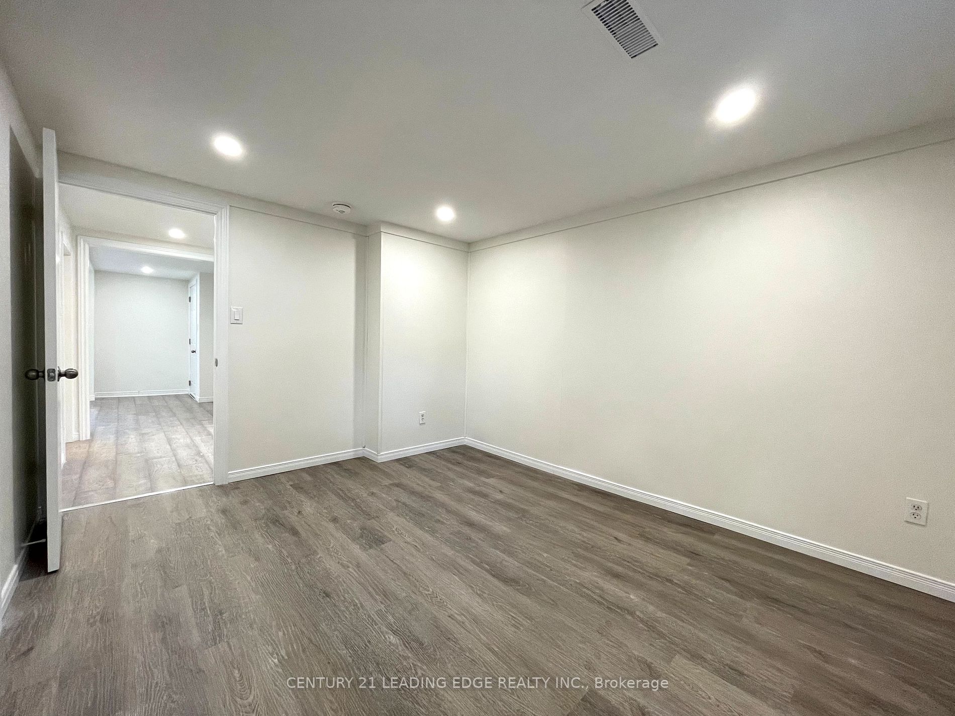 137 Raylawn Cres
