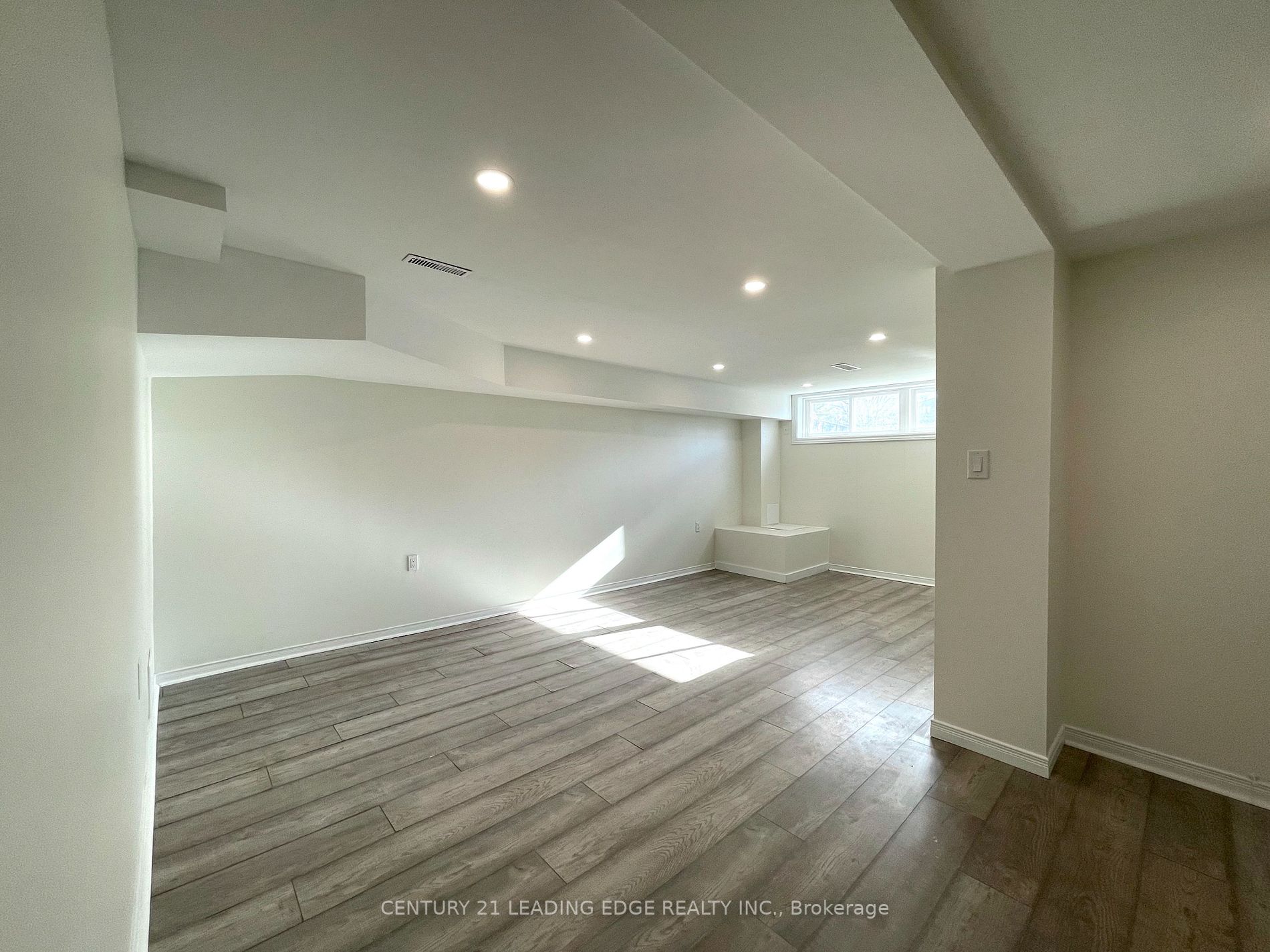 137 Raylawn Cres