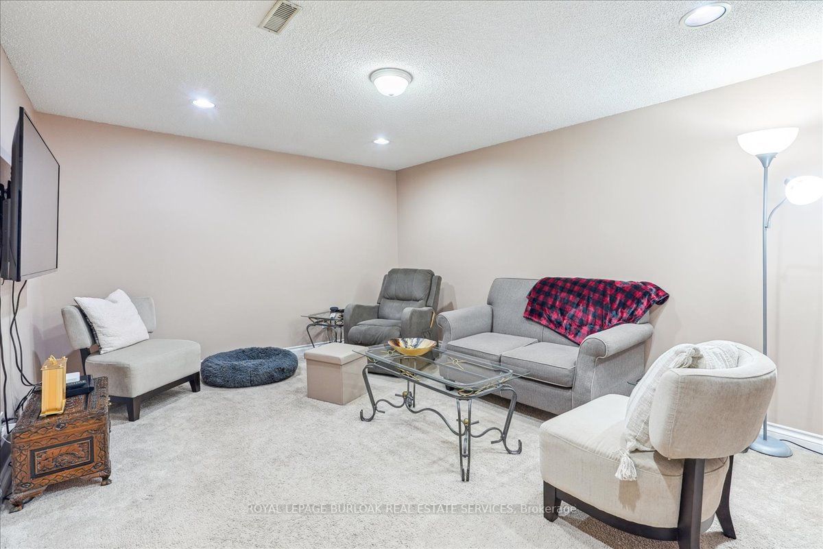 2131 Alconbury Cres