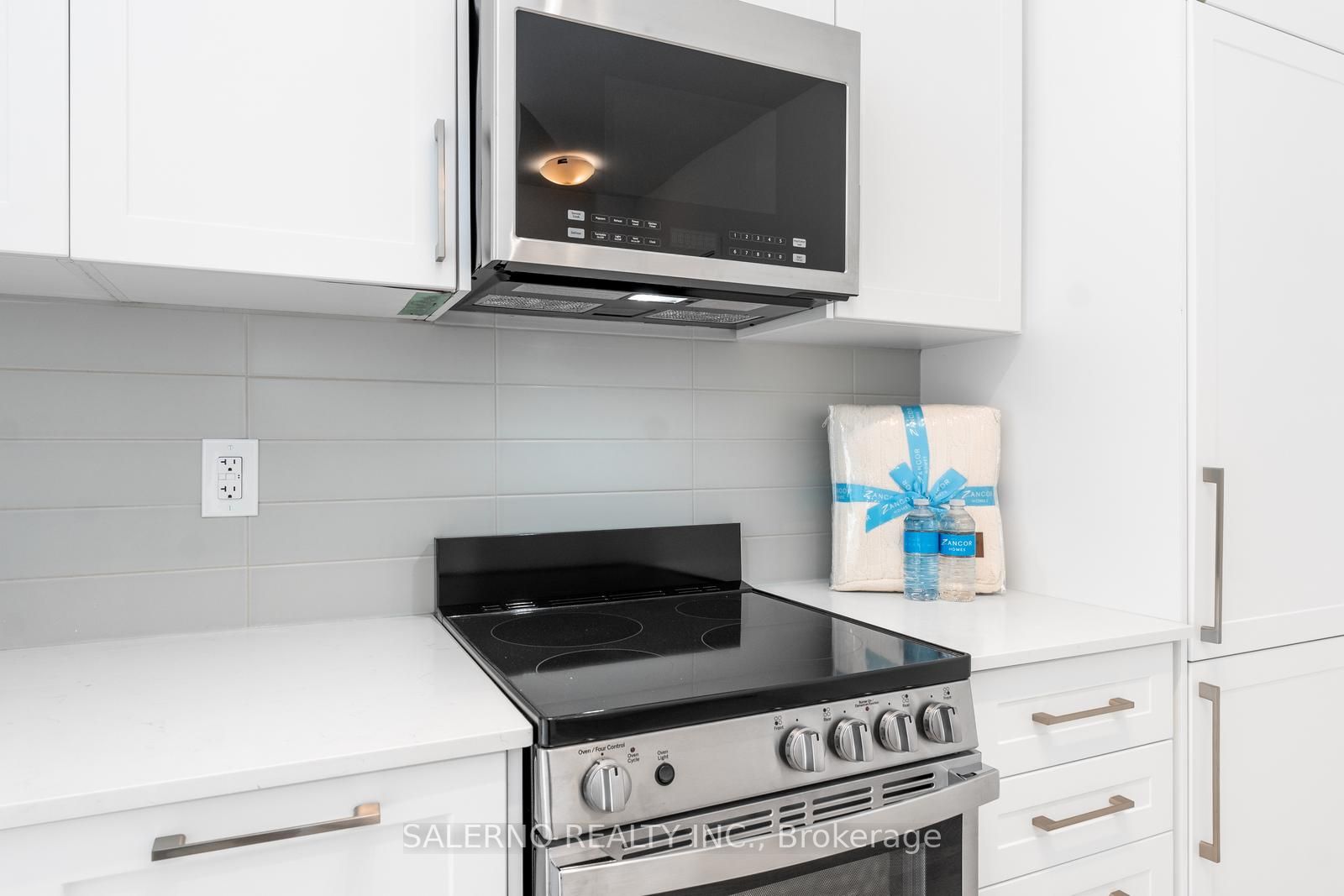 2450 Old Bronte Rd, #621
