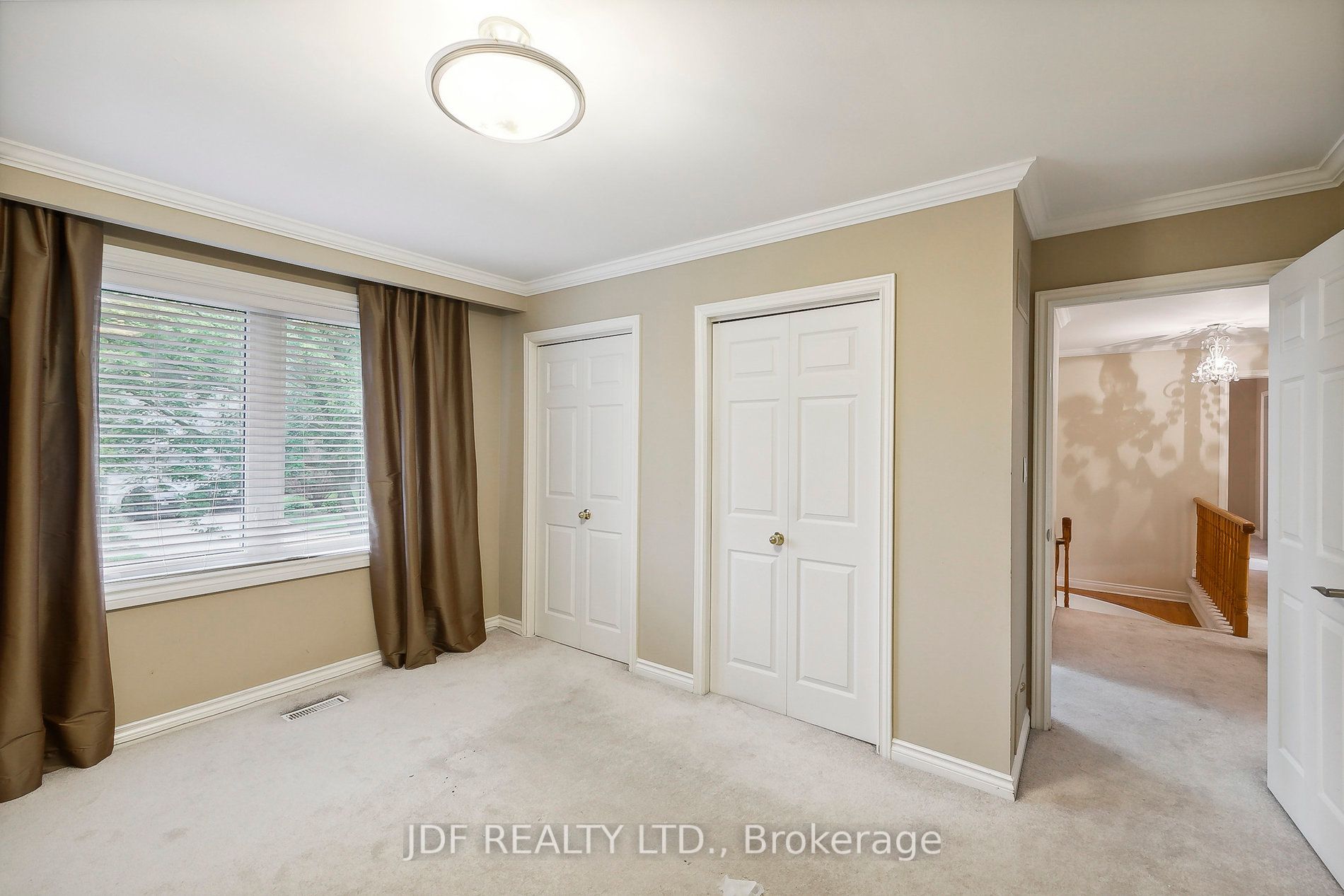 1099 Caldwell Ave