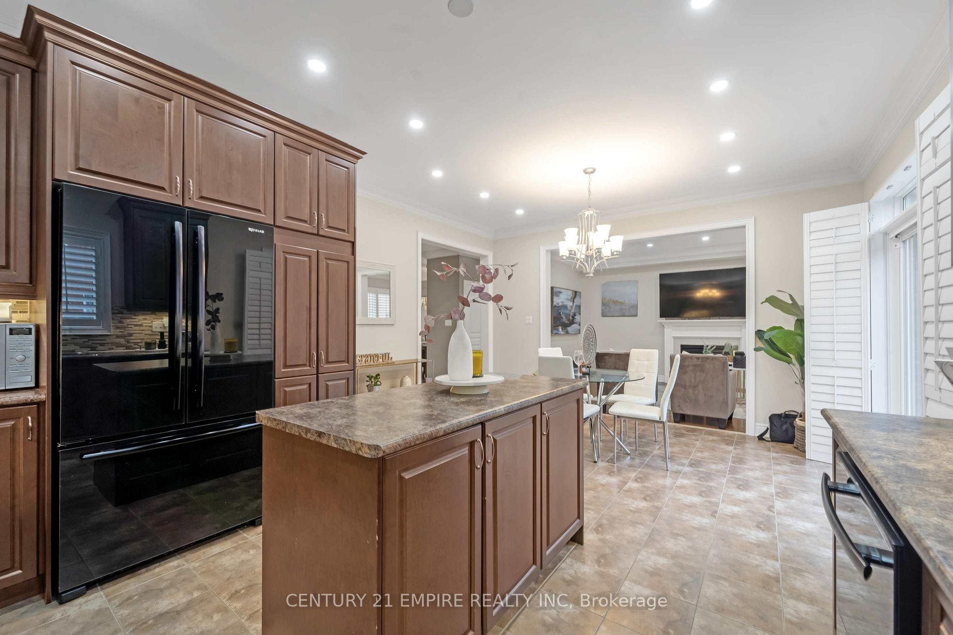 508 Hinchey Cres
