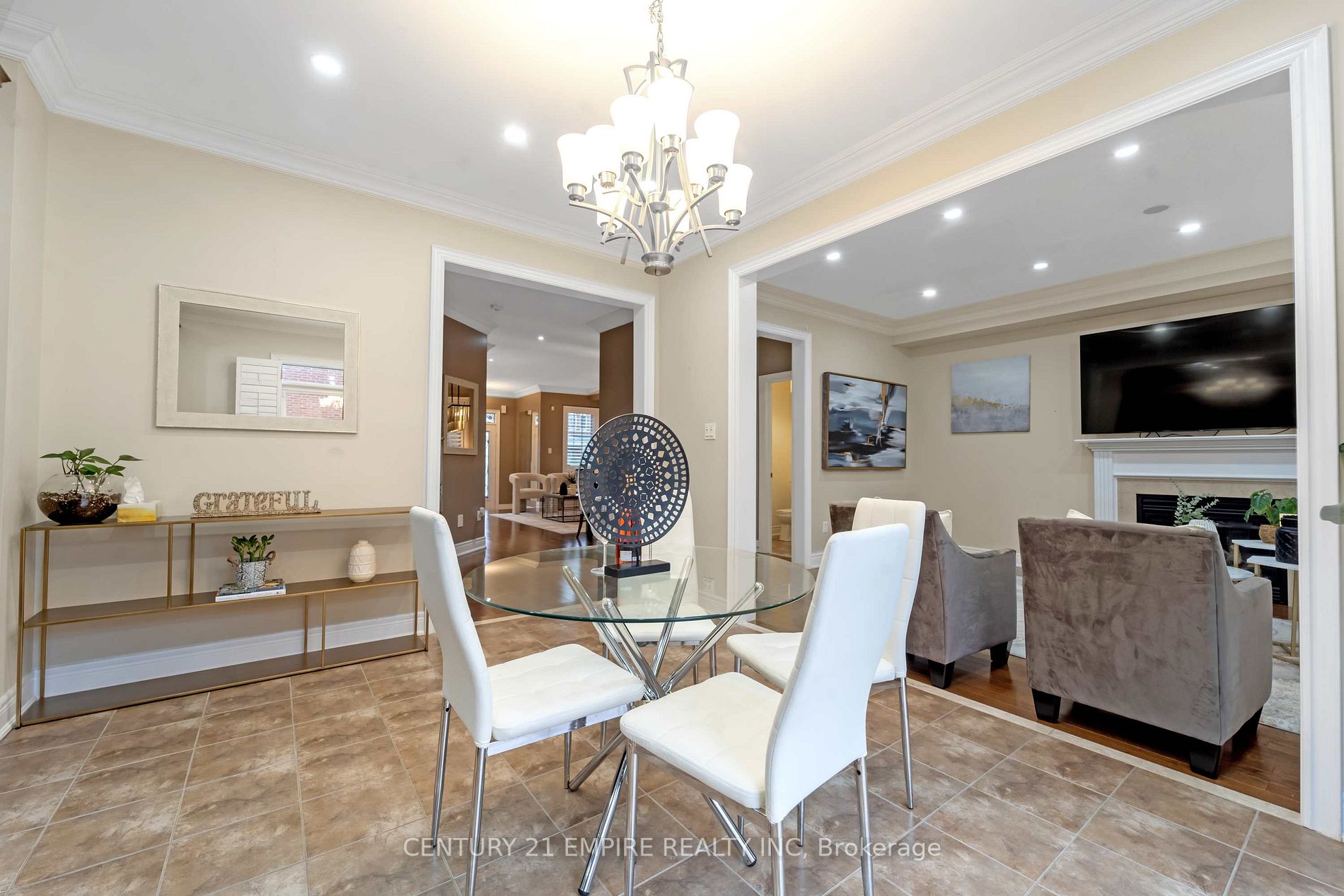 508 Hinchey Cres