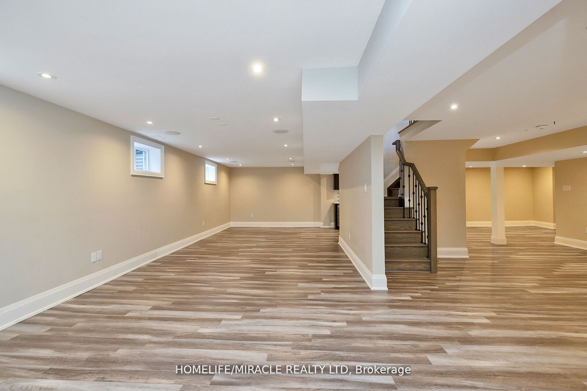 2068 Mississauga Rd