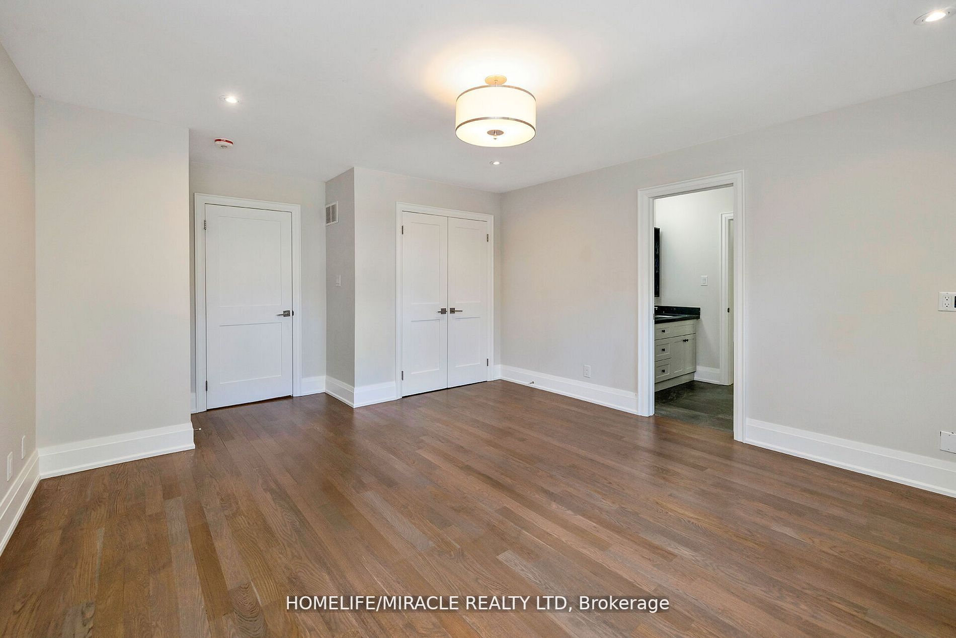 2068 Mississauga Rd