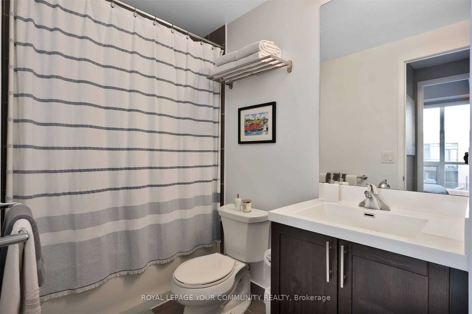 800 Lawrence Ave W, #822