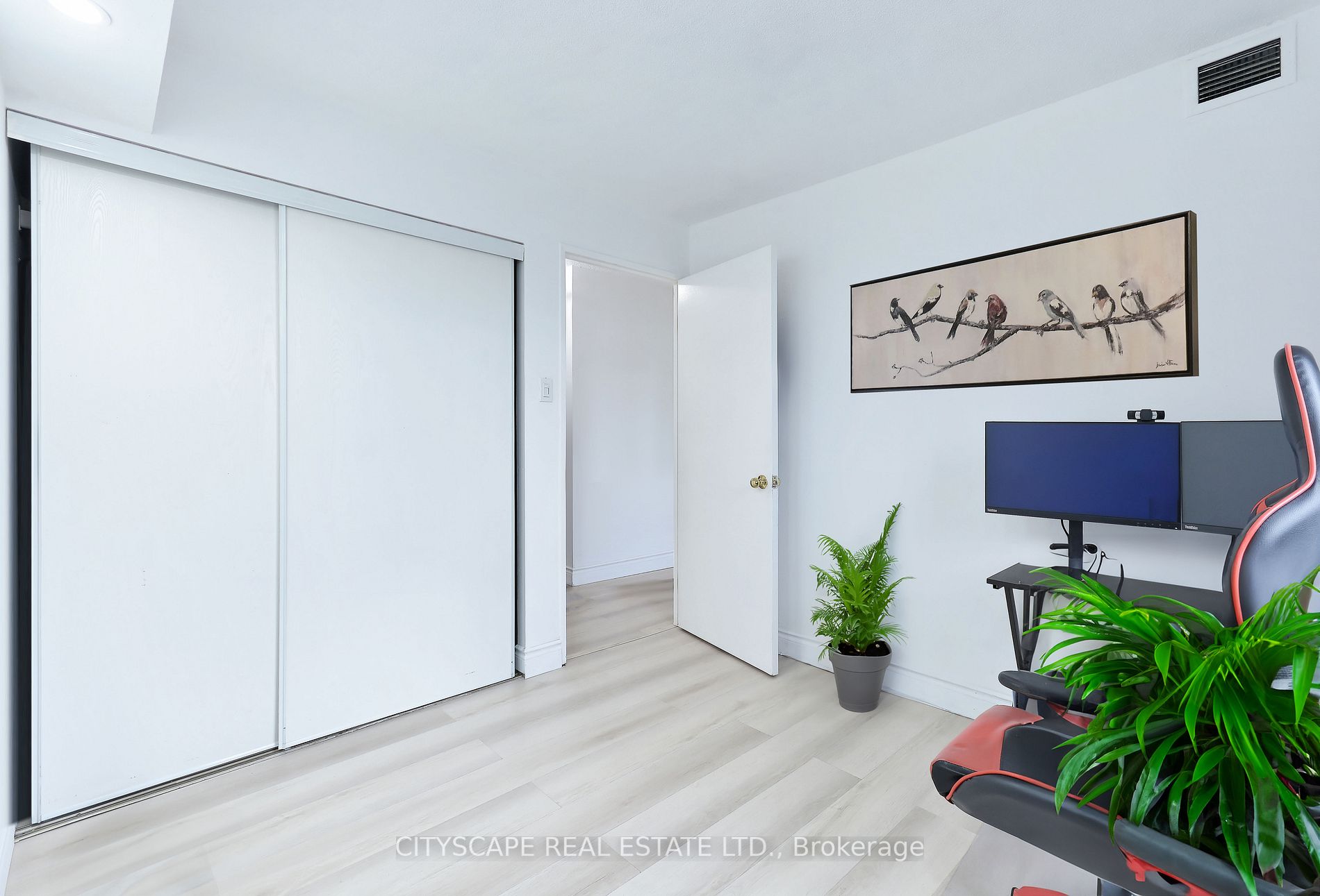115 Hillcrest Ave, #2110