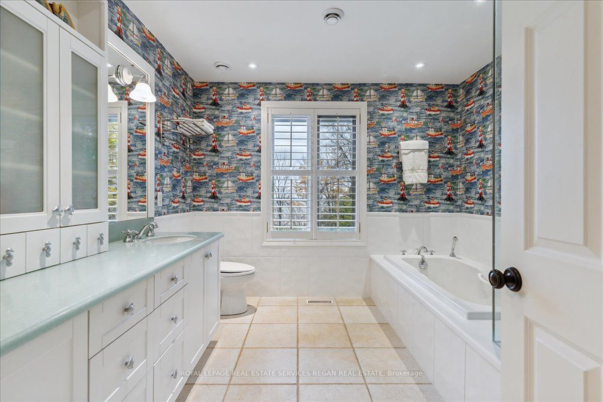1286 Gatehouse Dr