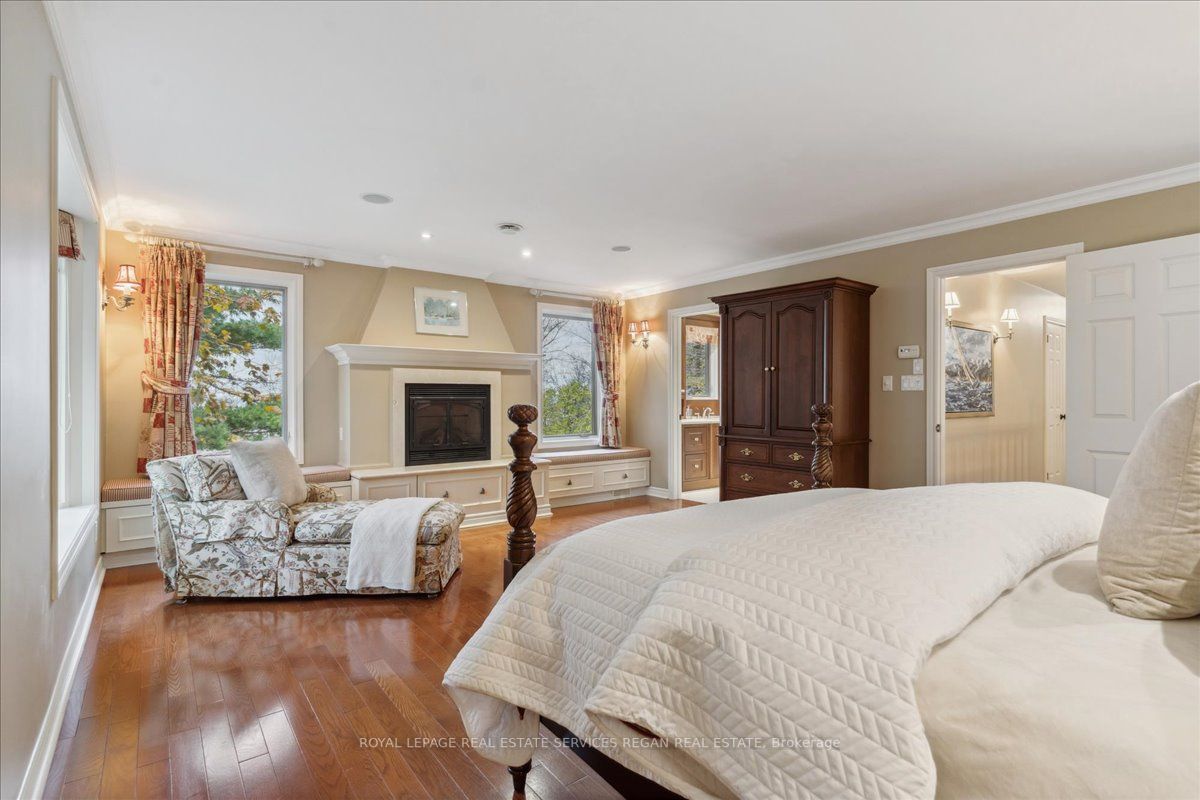 1286 Gatehouse Dr