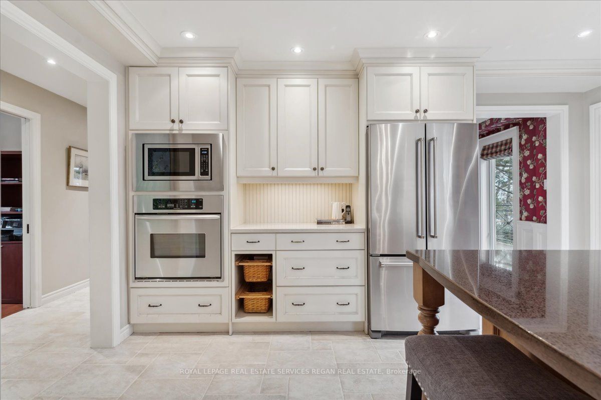 1286 Gatehouse Dr