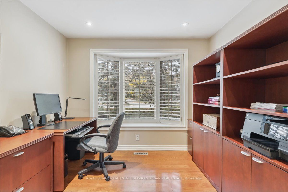 1286 Gatehouse Dr