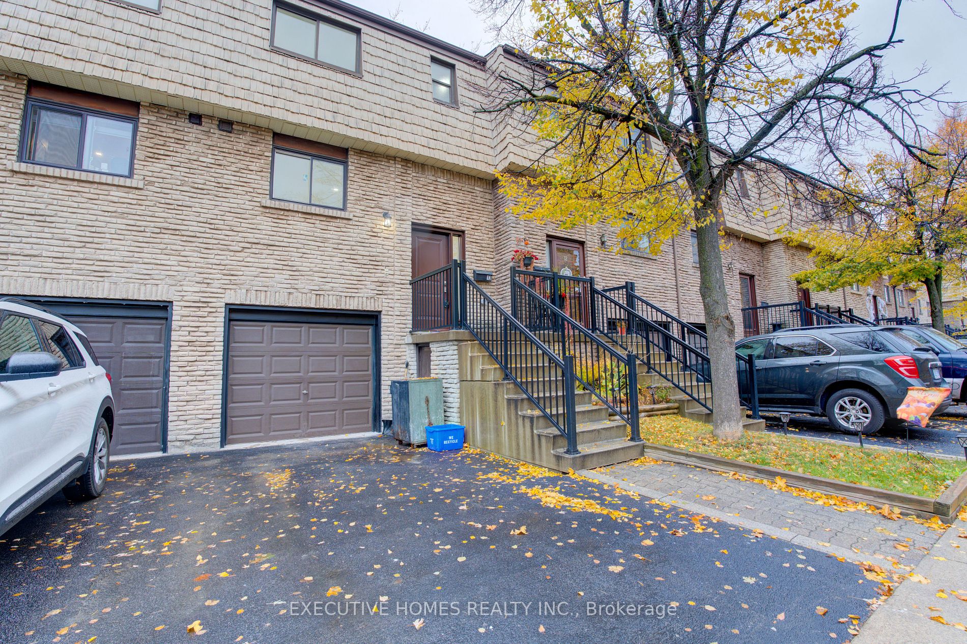 1532 Sixth Line, #13