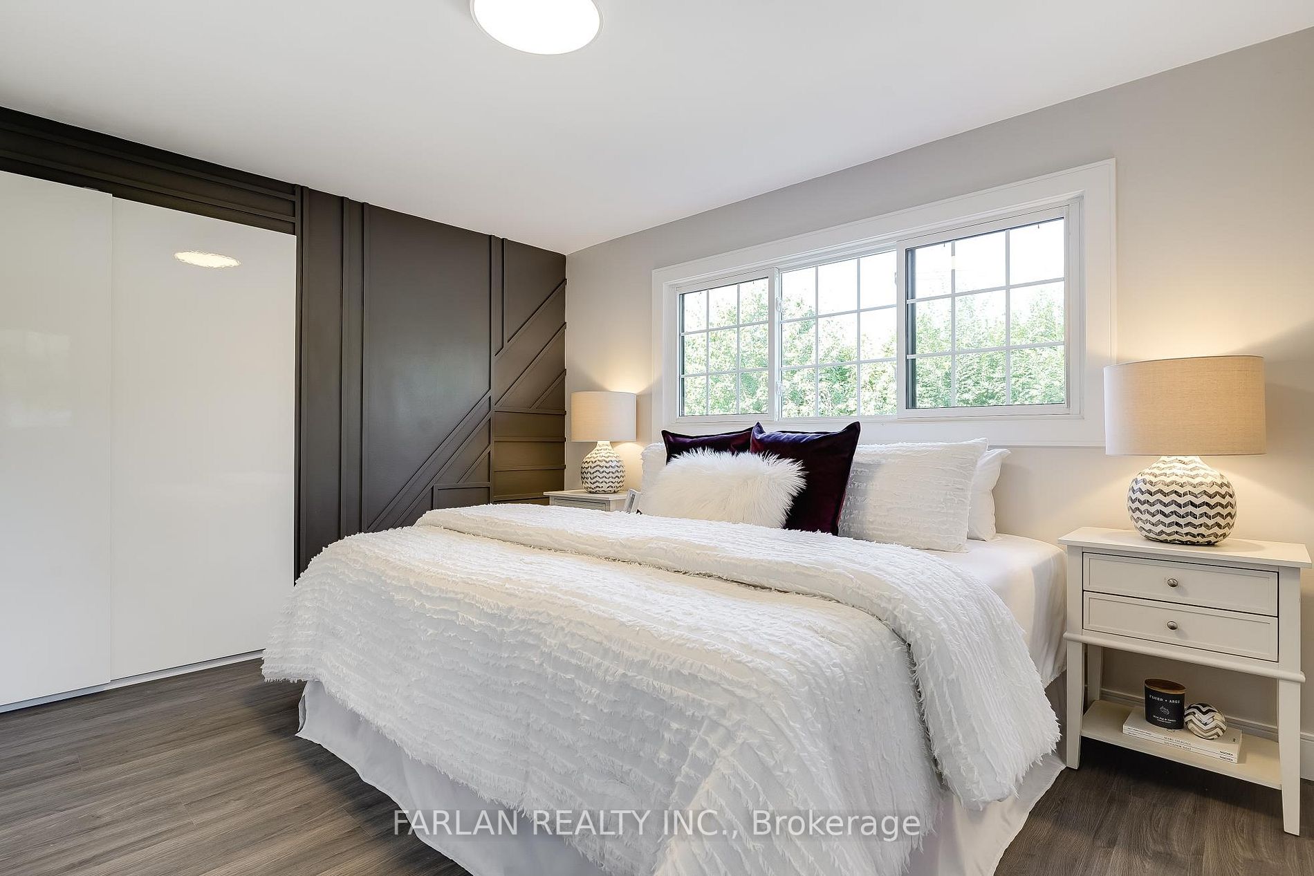 358 Arden Cres