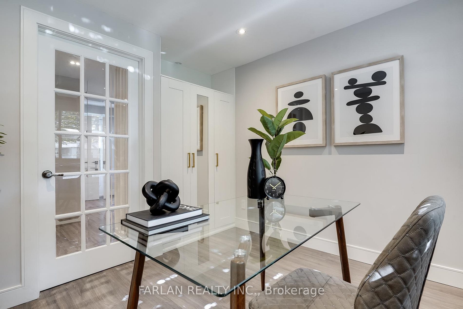358 Arden Cres