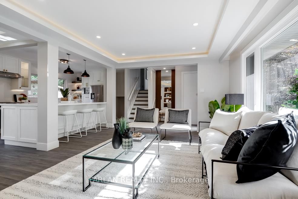 358 Arden Cres