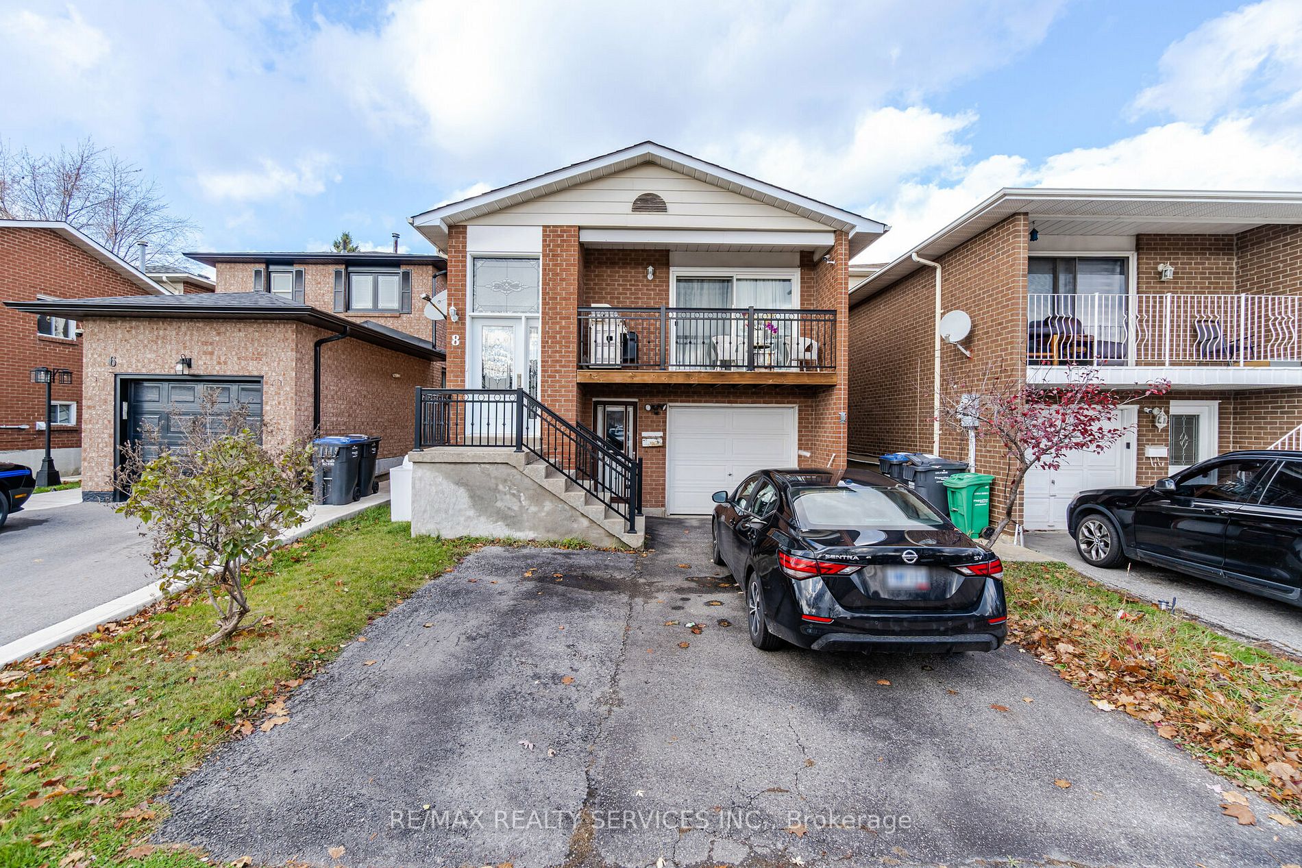 8 Deerpark Crescent