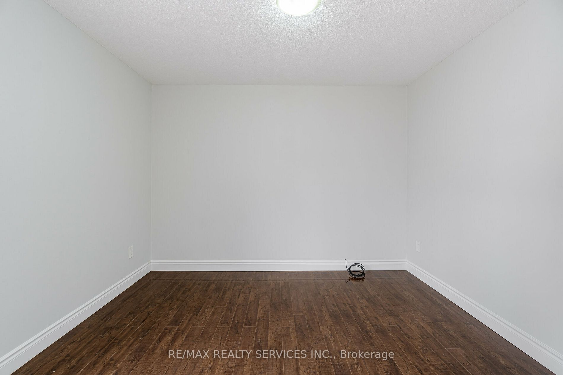 8 Deerpark Crescent