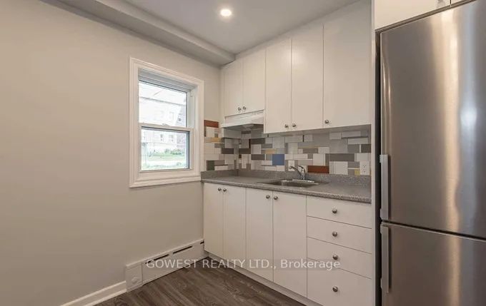 233 Melrose St, #1A