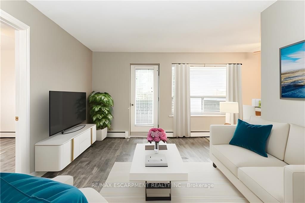 2411 New St, #604
