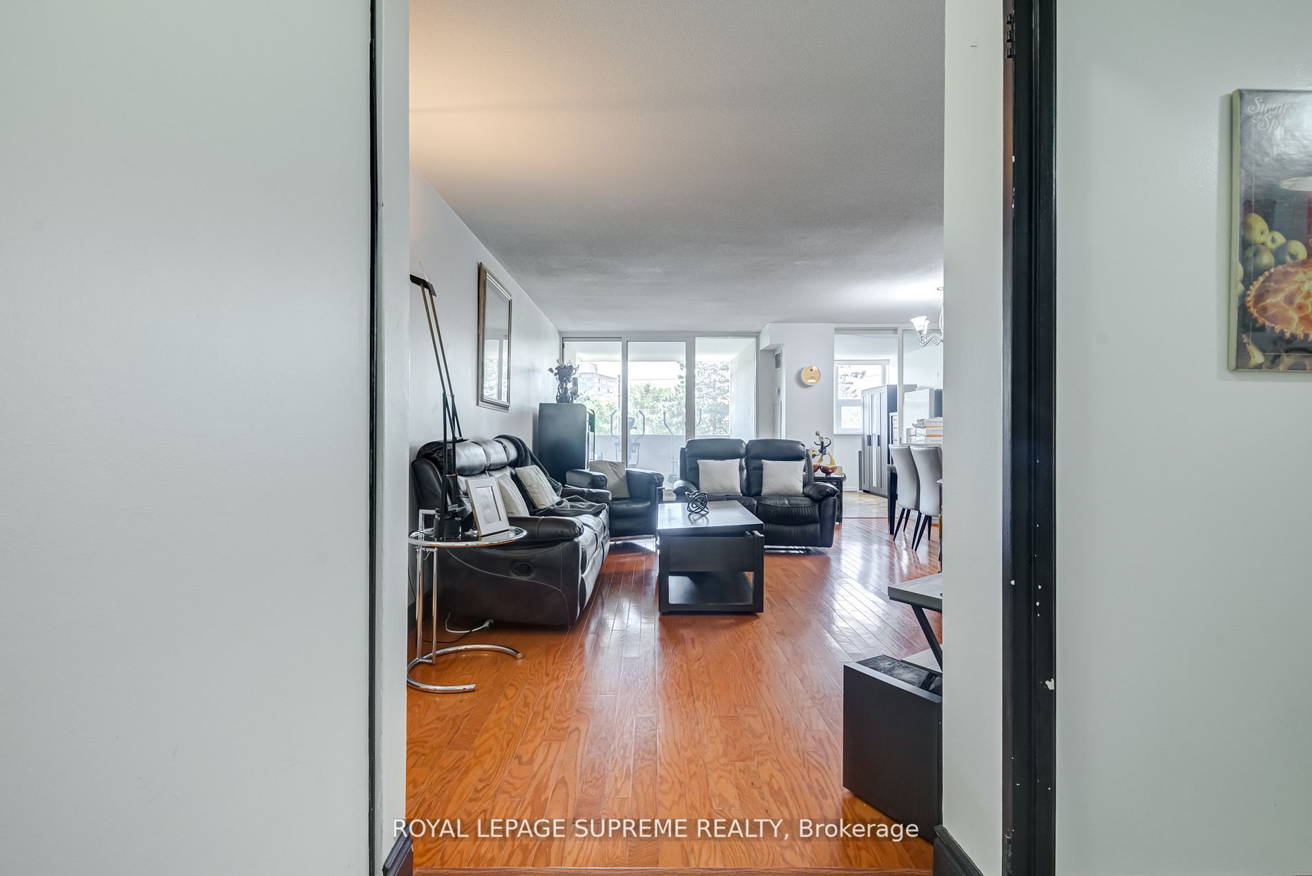 75 Emmett Ave, #206