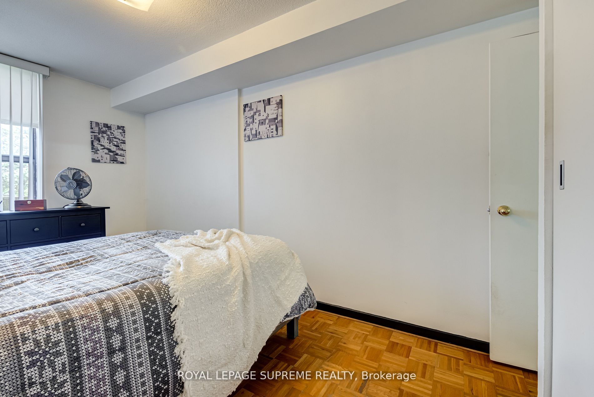 75 Emmett Ave, #206