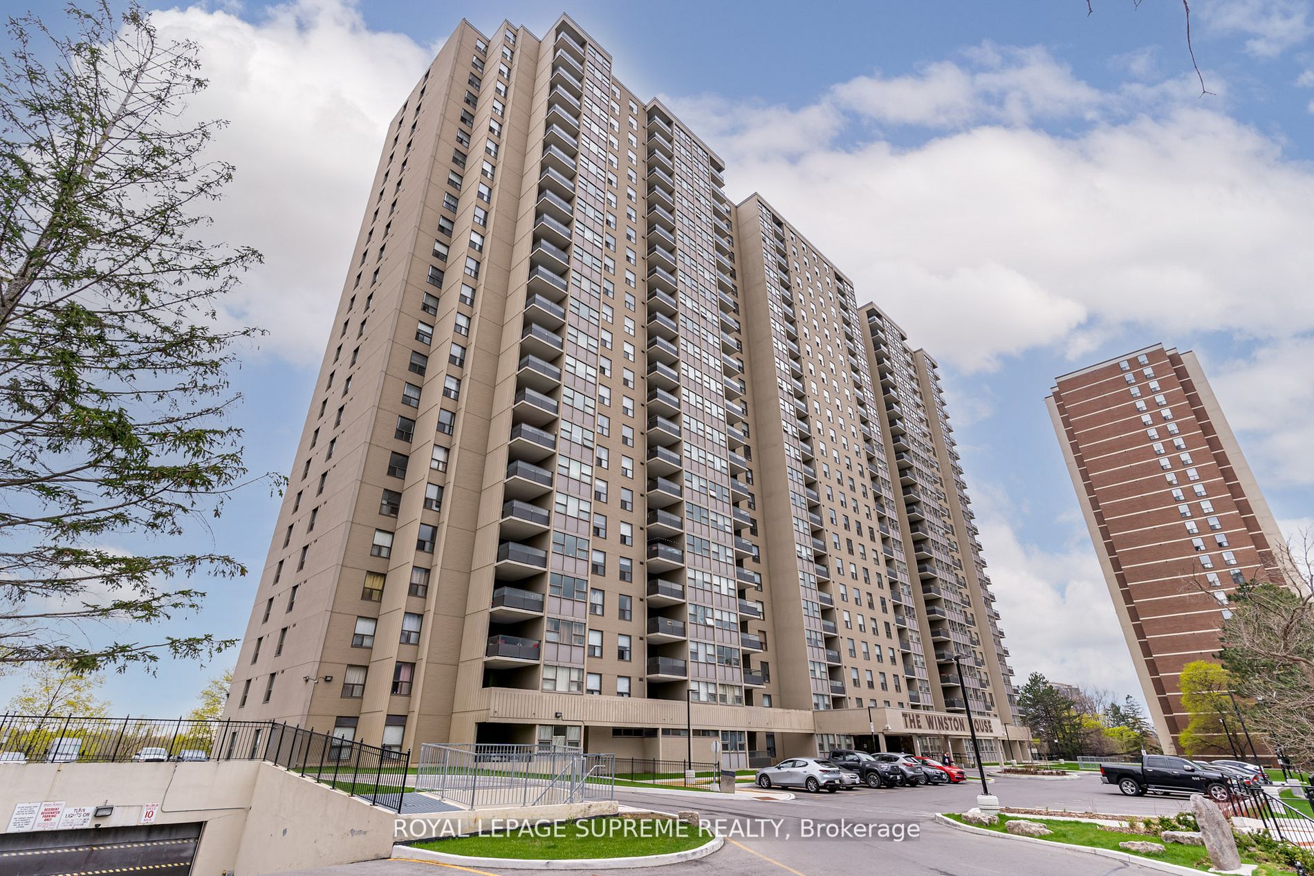 75 Emmett Ave, #206