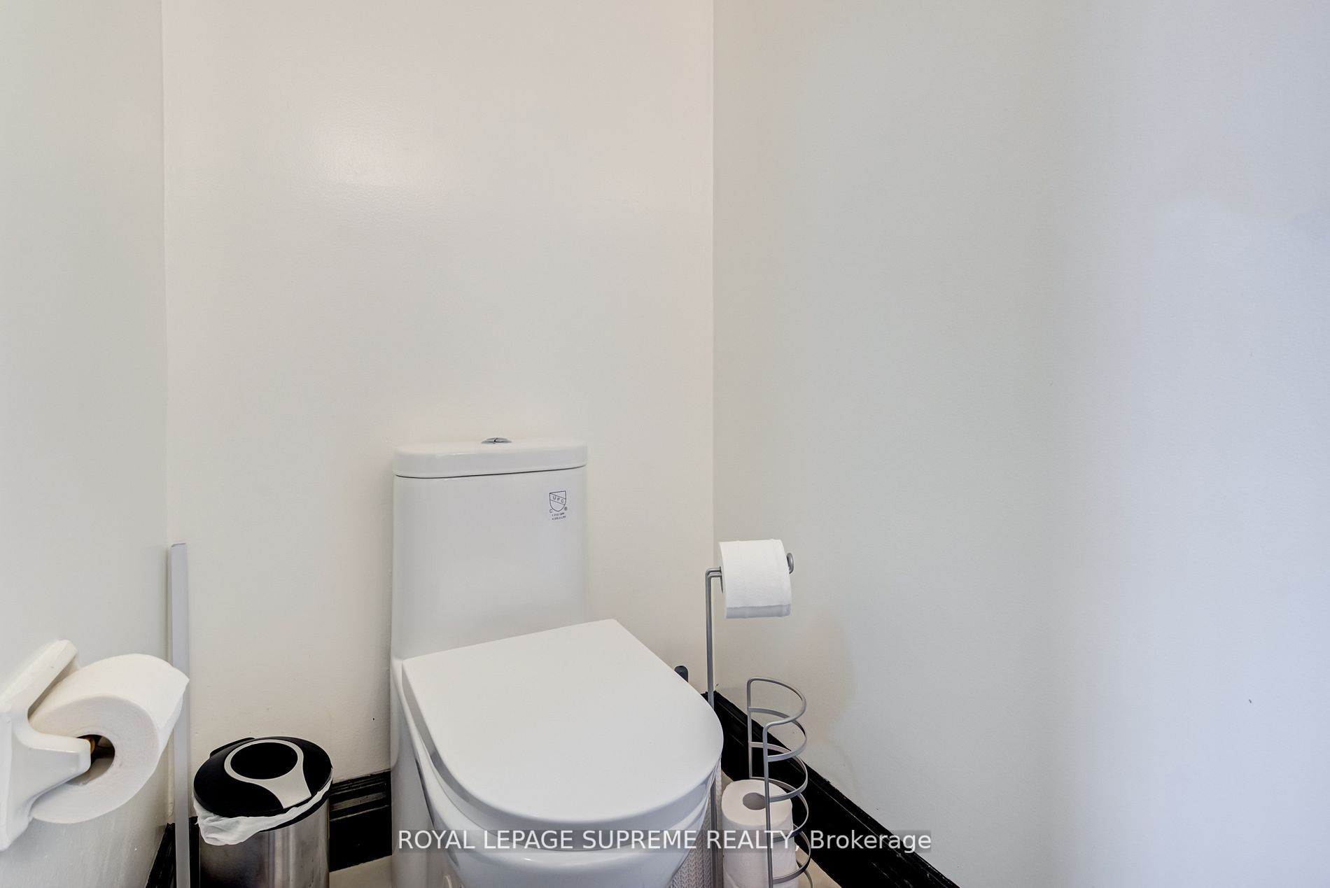 75 Emmett Ave, #206
