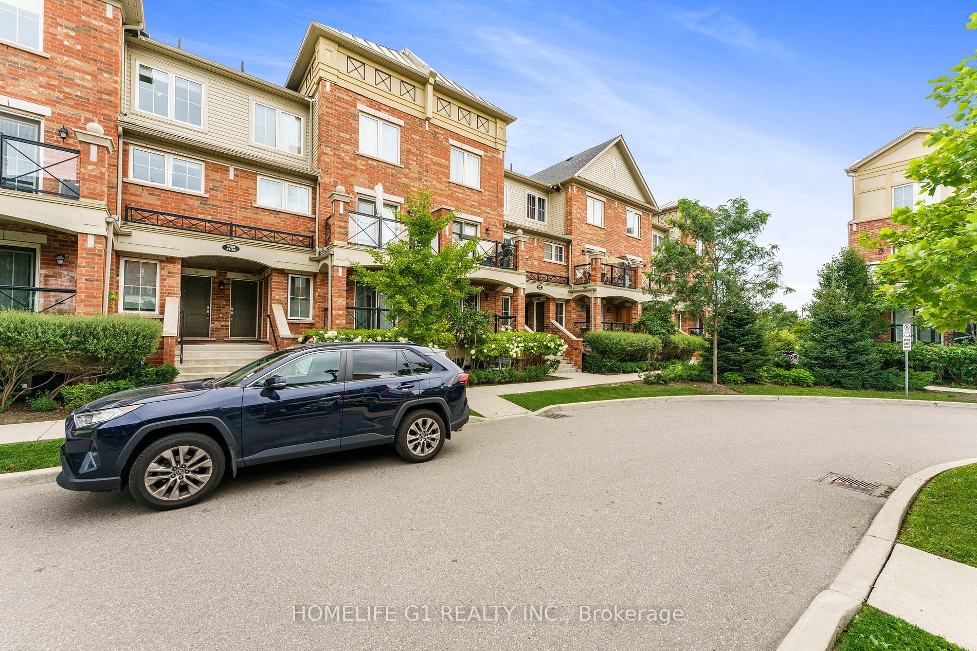 2500 Post Rd, #20
