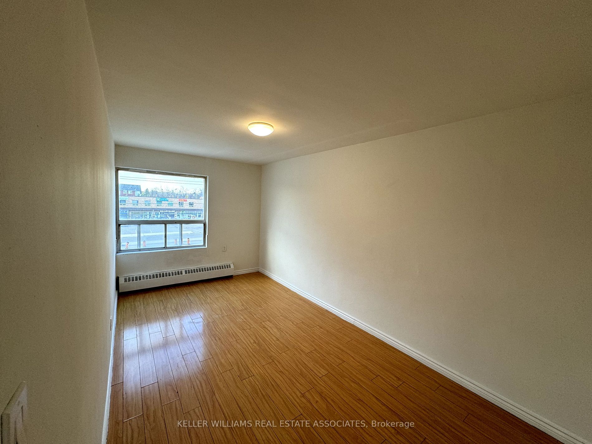 3071 Hurontario St, #1