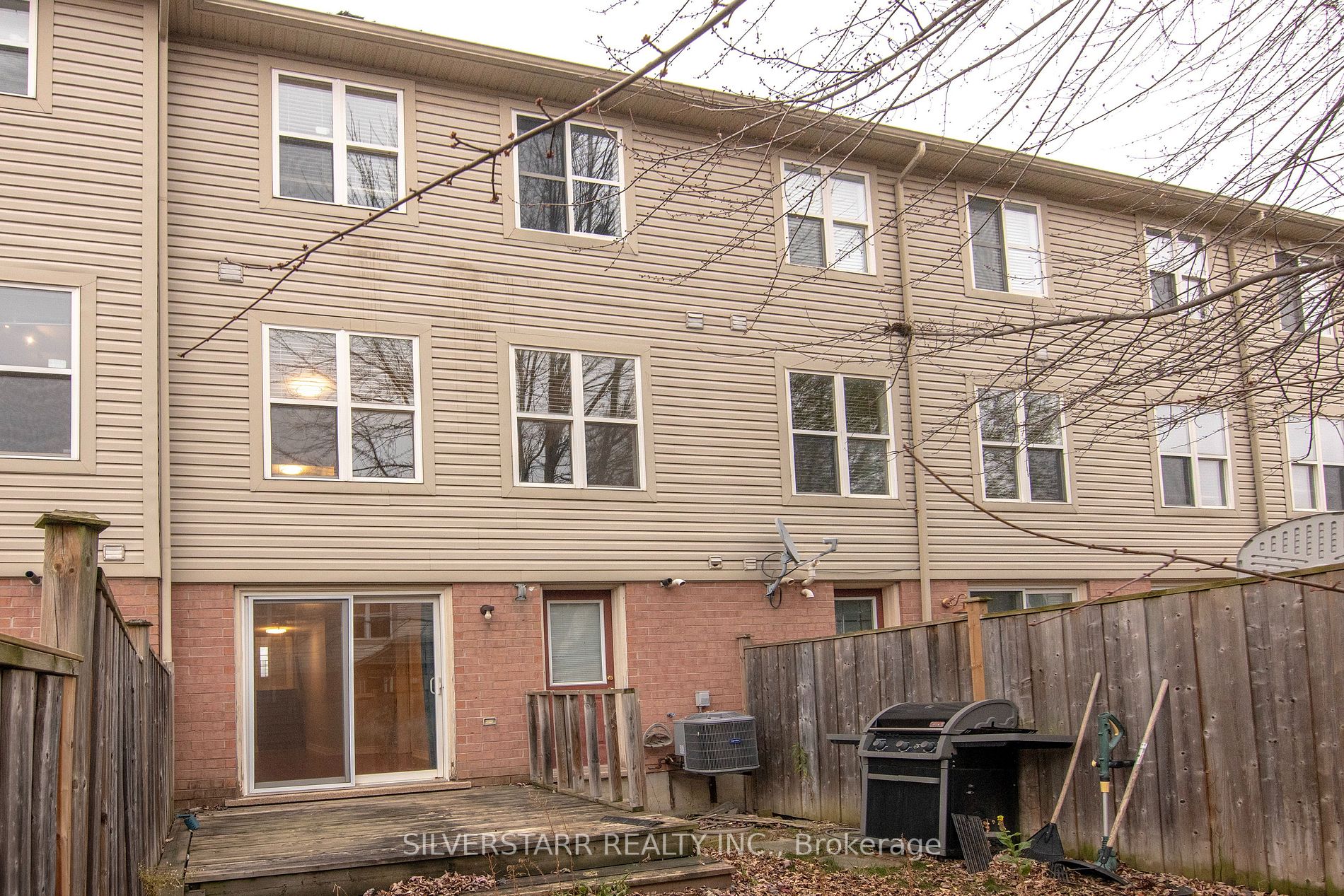 27 Seed House Lane