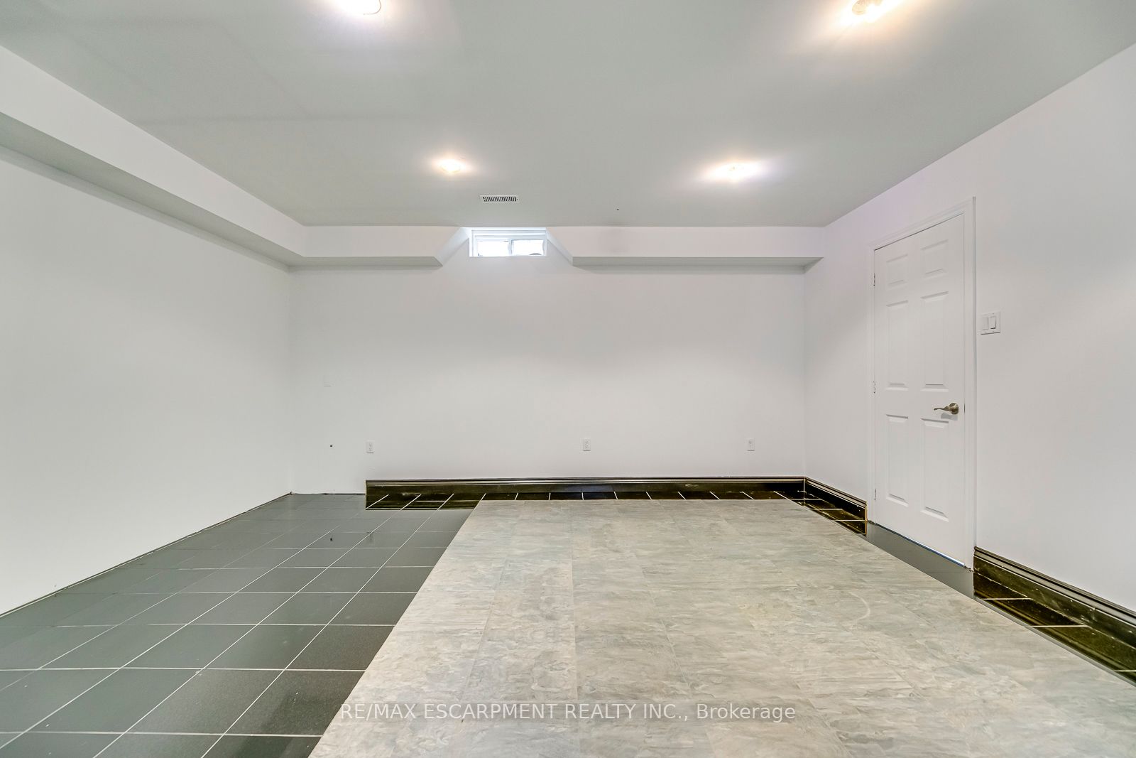 4292 Clubview Dr
