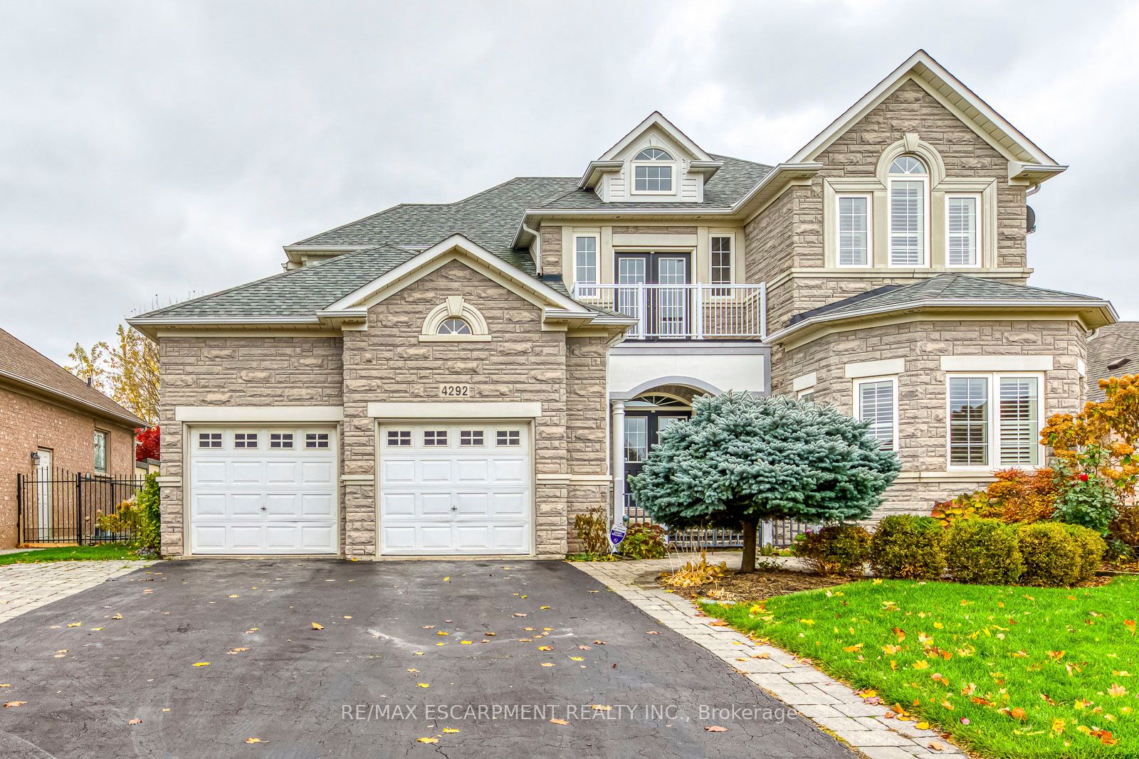 4292 Clubview Dr
