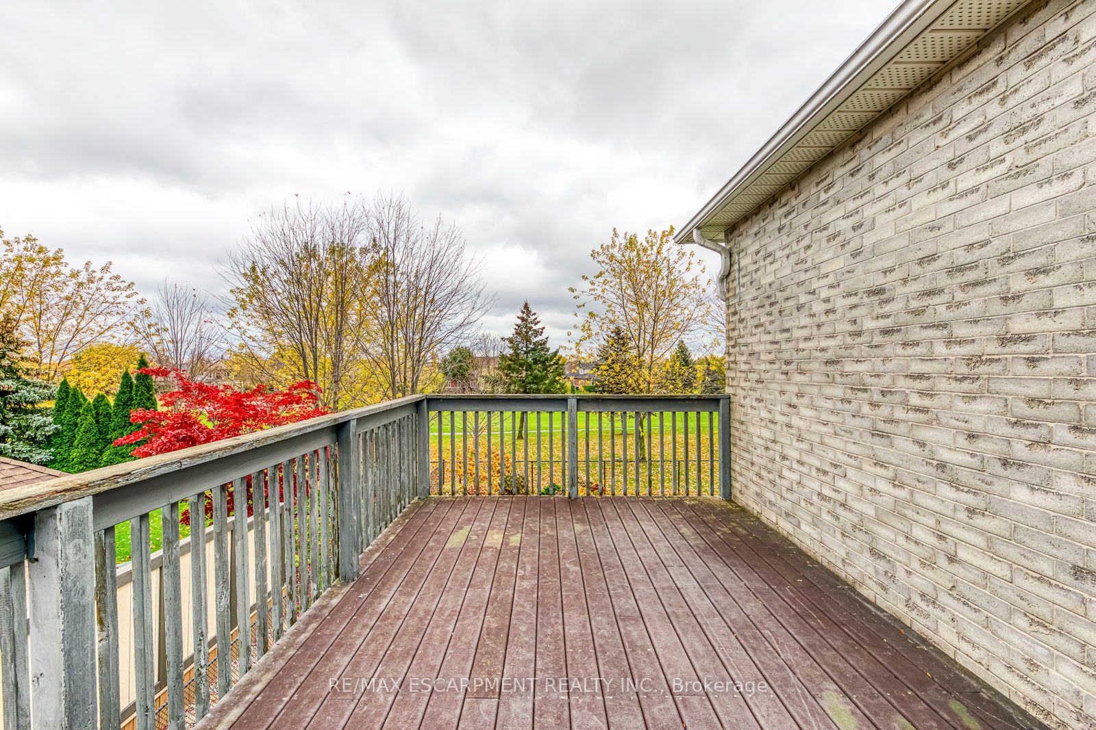 4292 Clubview Dr