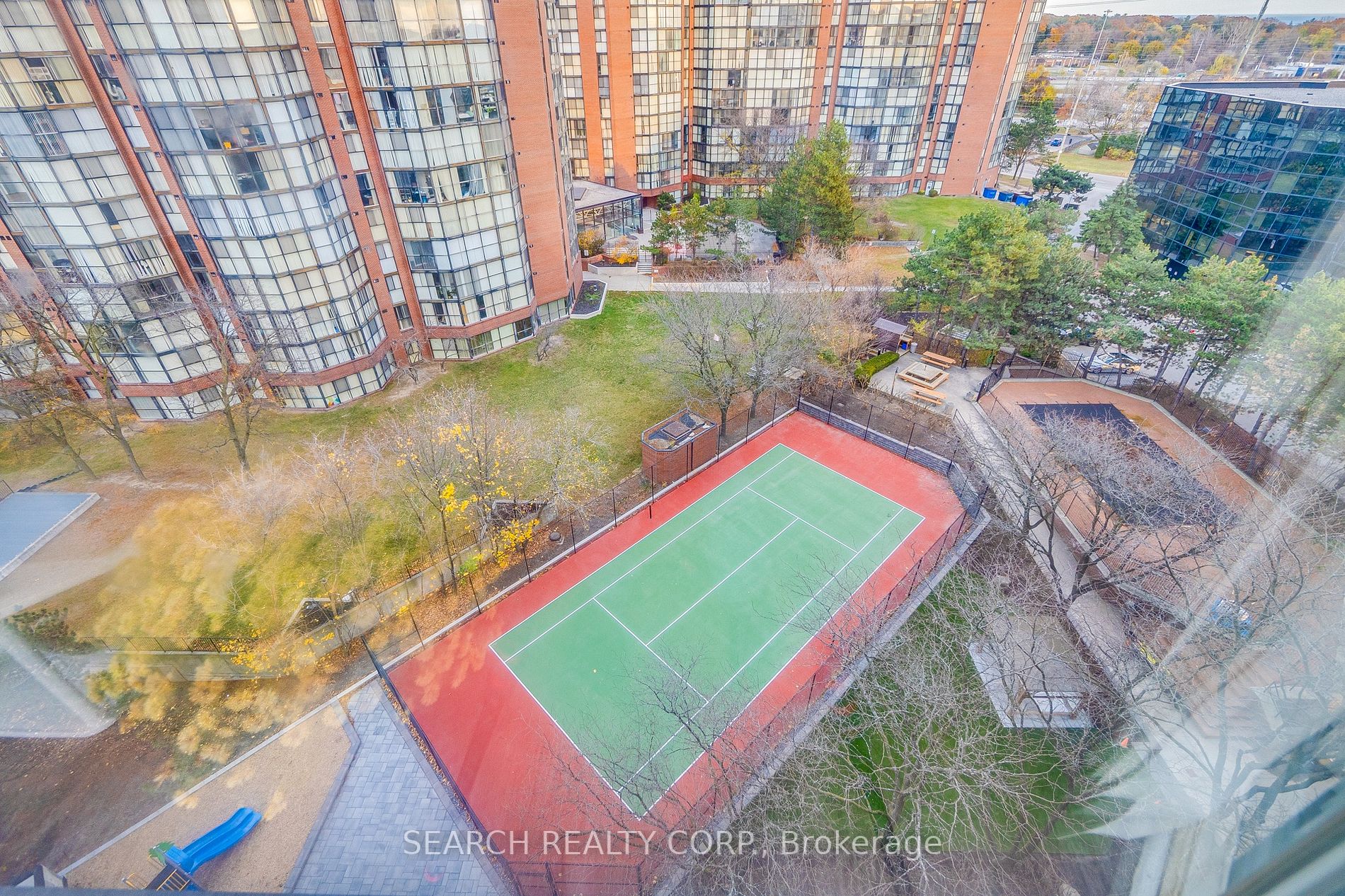 2091 Hurontario St, #1011