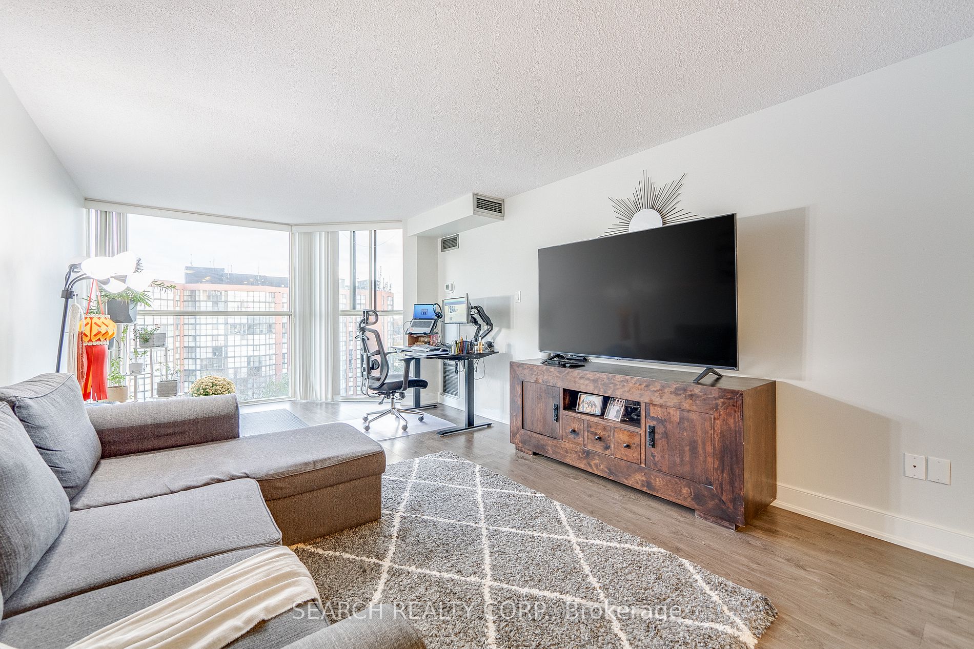 2091 Hurontario St, #1011