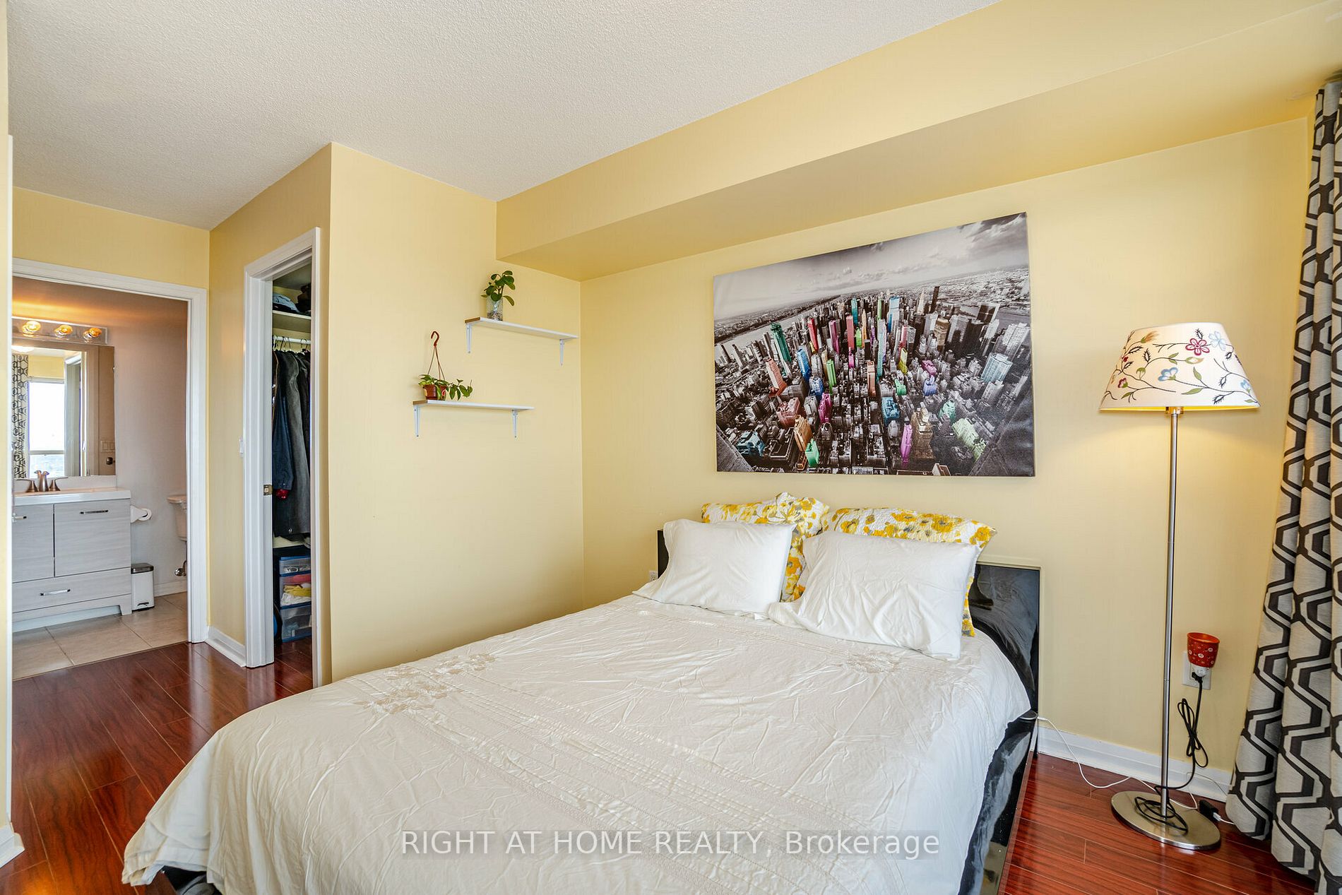 220 Forum Dr, #1501