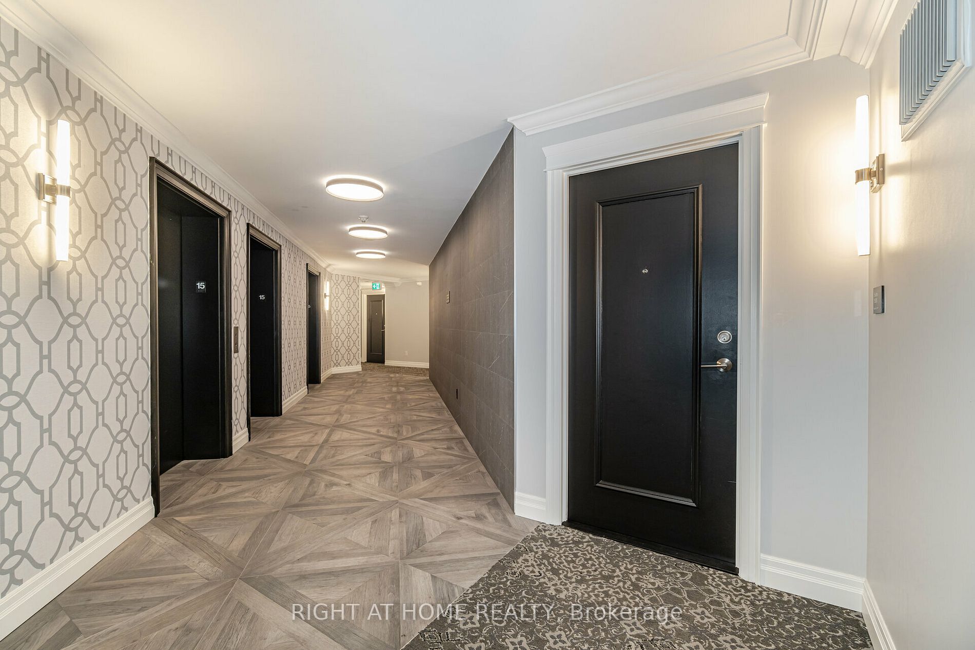 220 Forum Dr, #1501