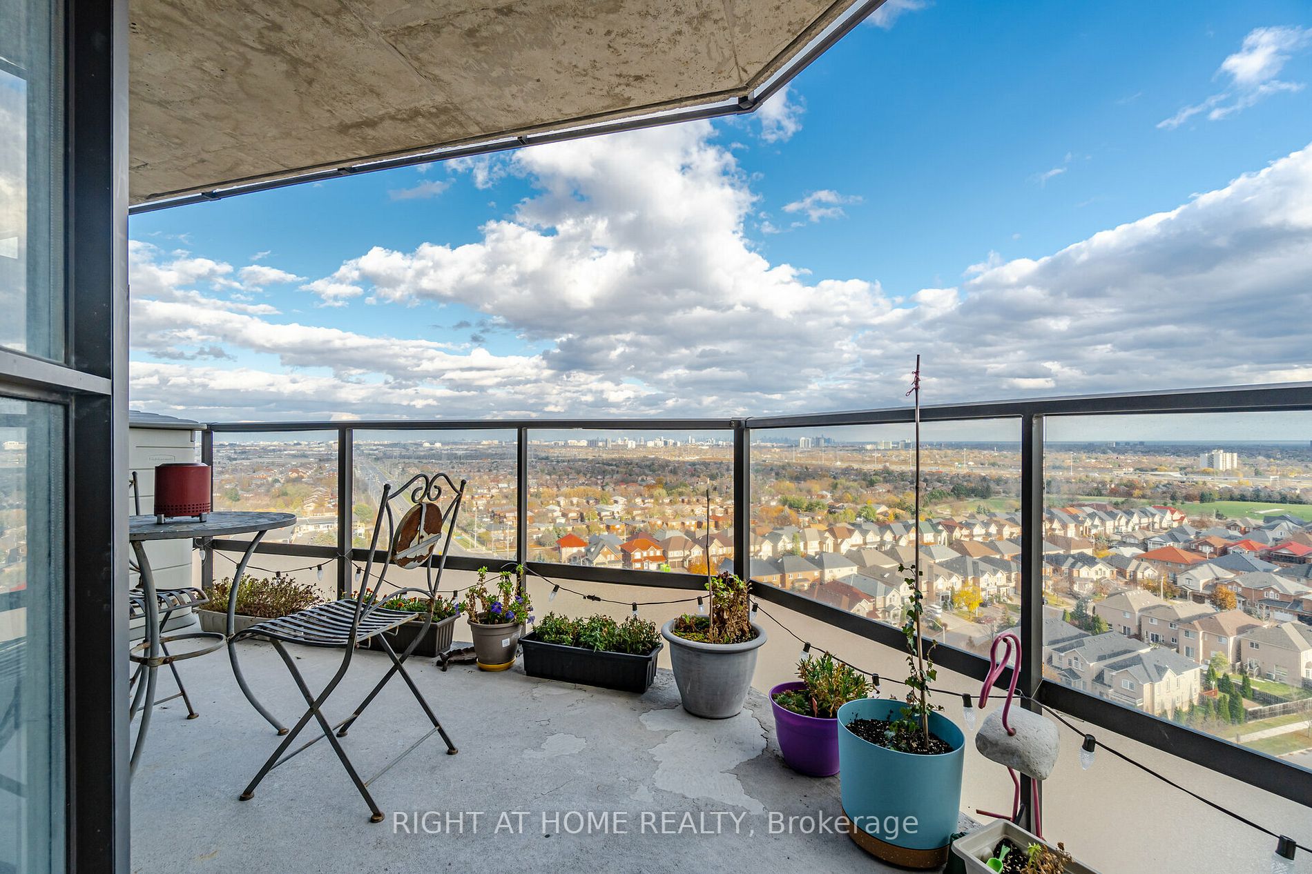 220 Forum Dr, #1501