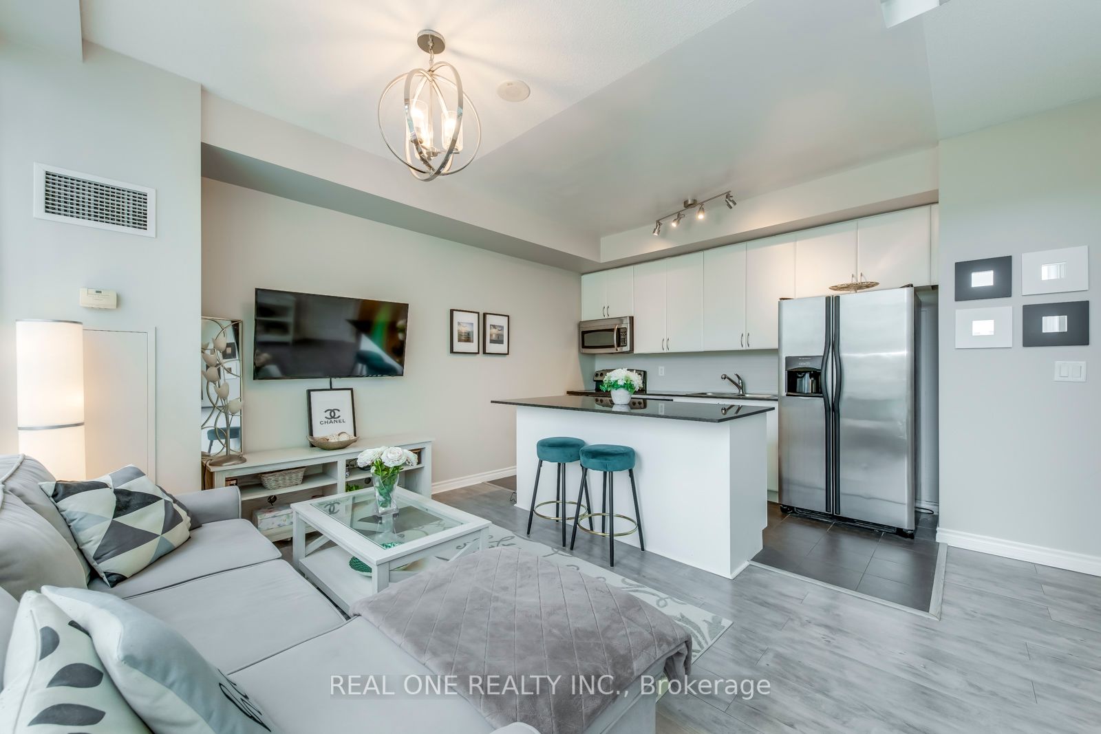 225 Webb Dr, #710