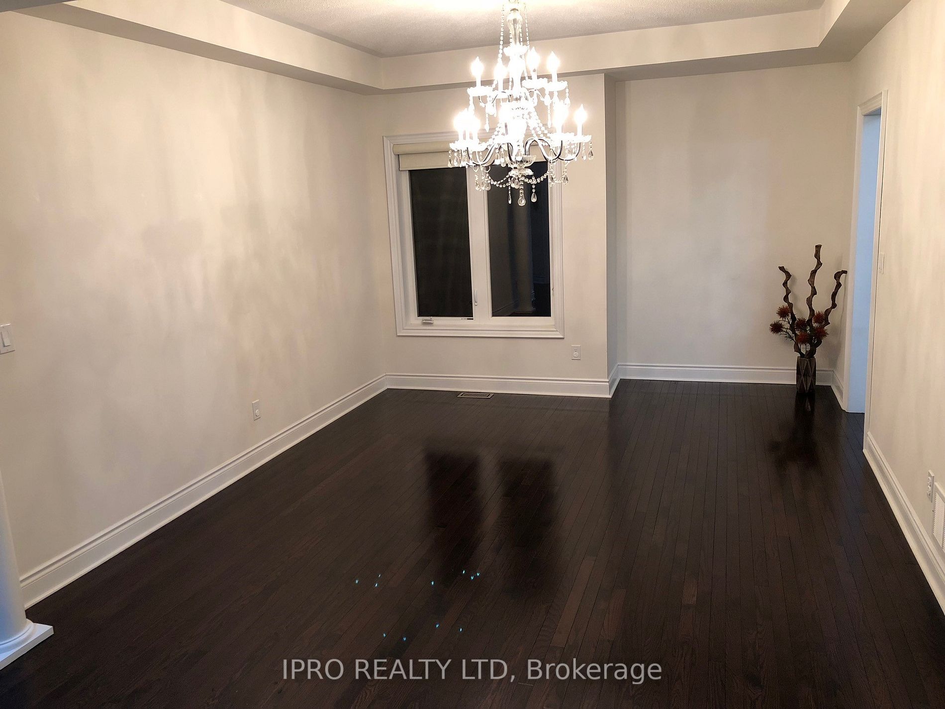 3 Lavallee Cres