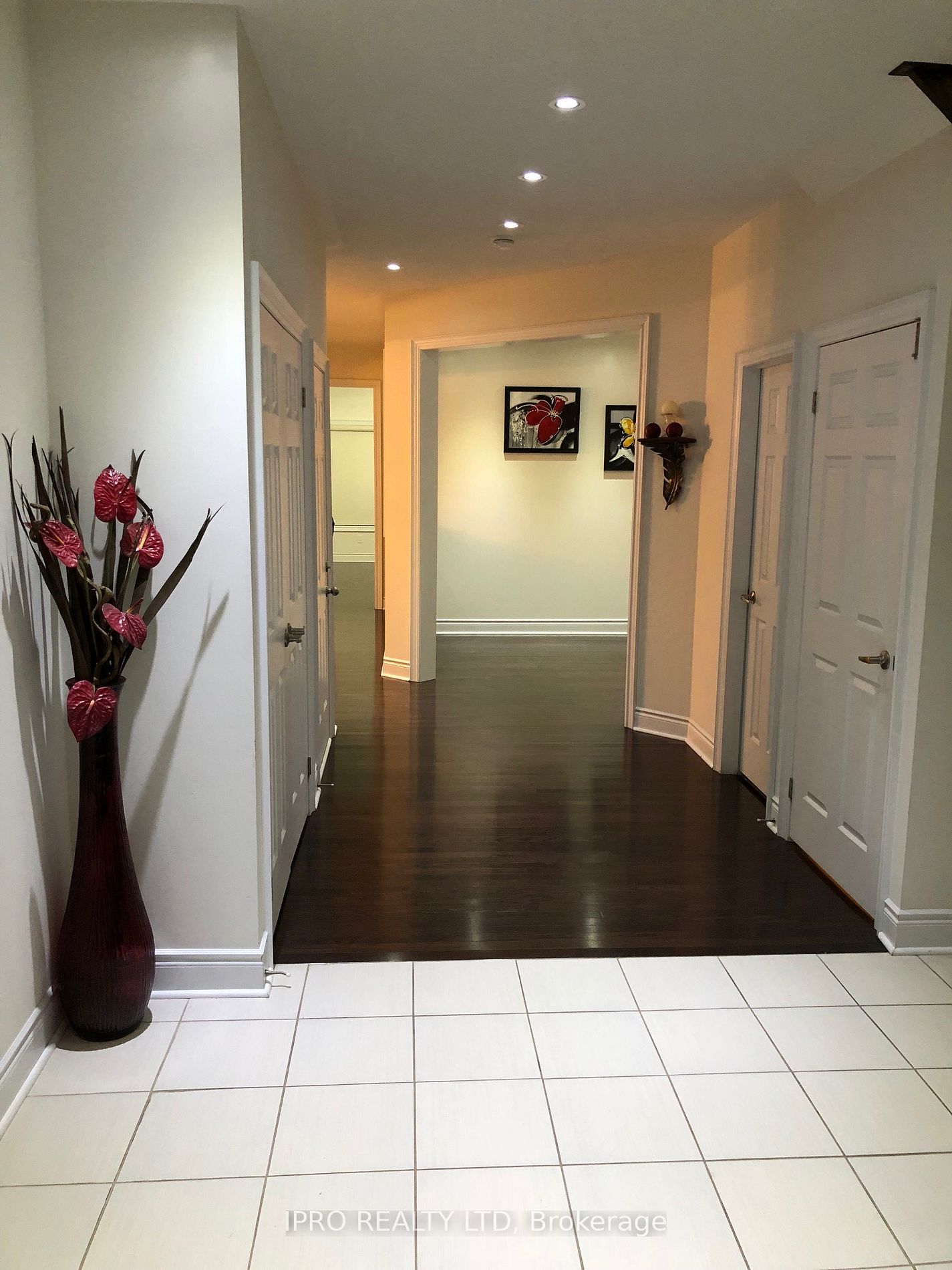 3 Lavallee Cres