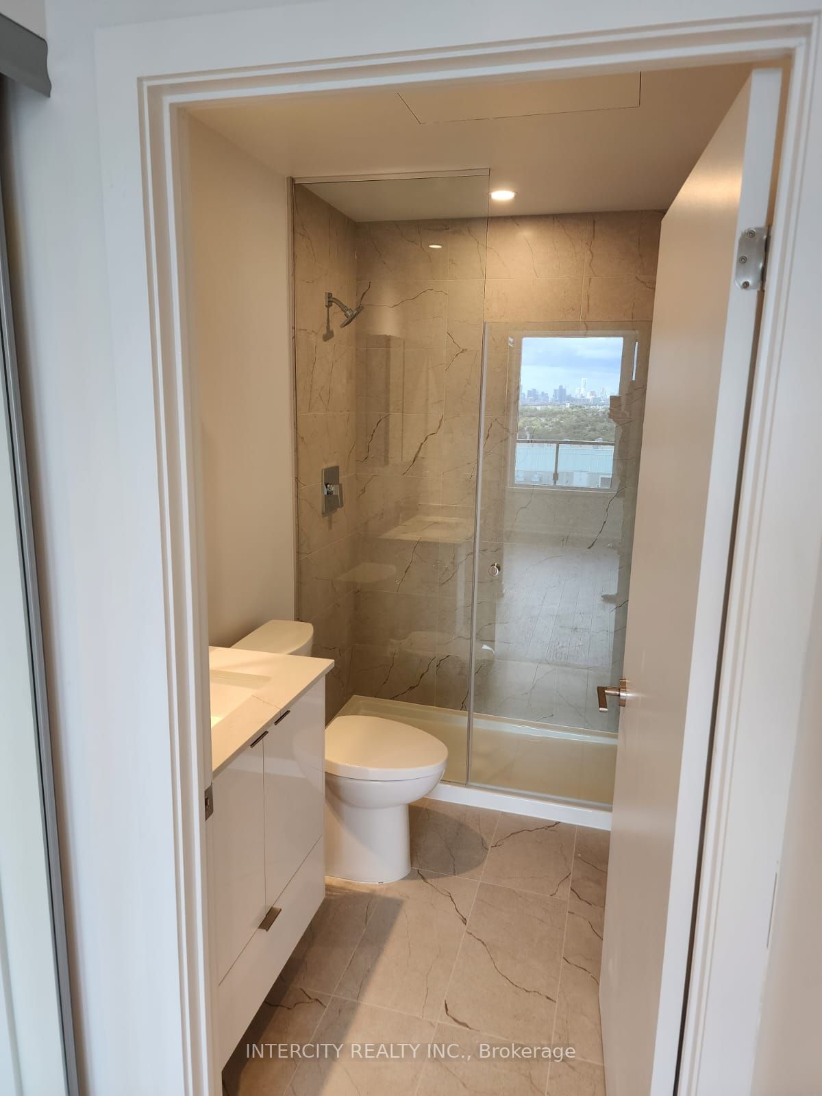 1926 Lakeshore Blvd, #2805