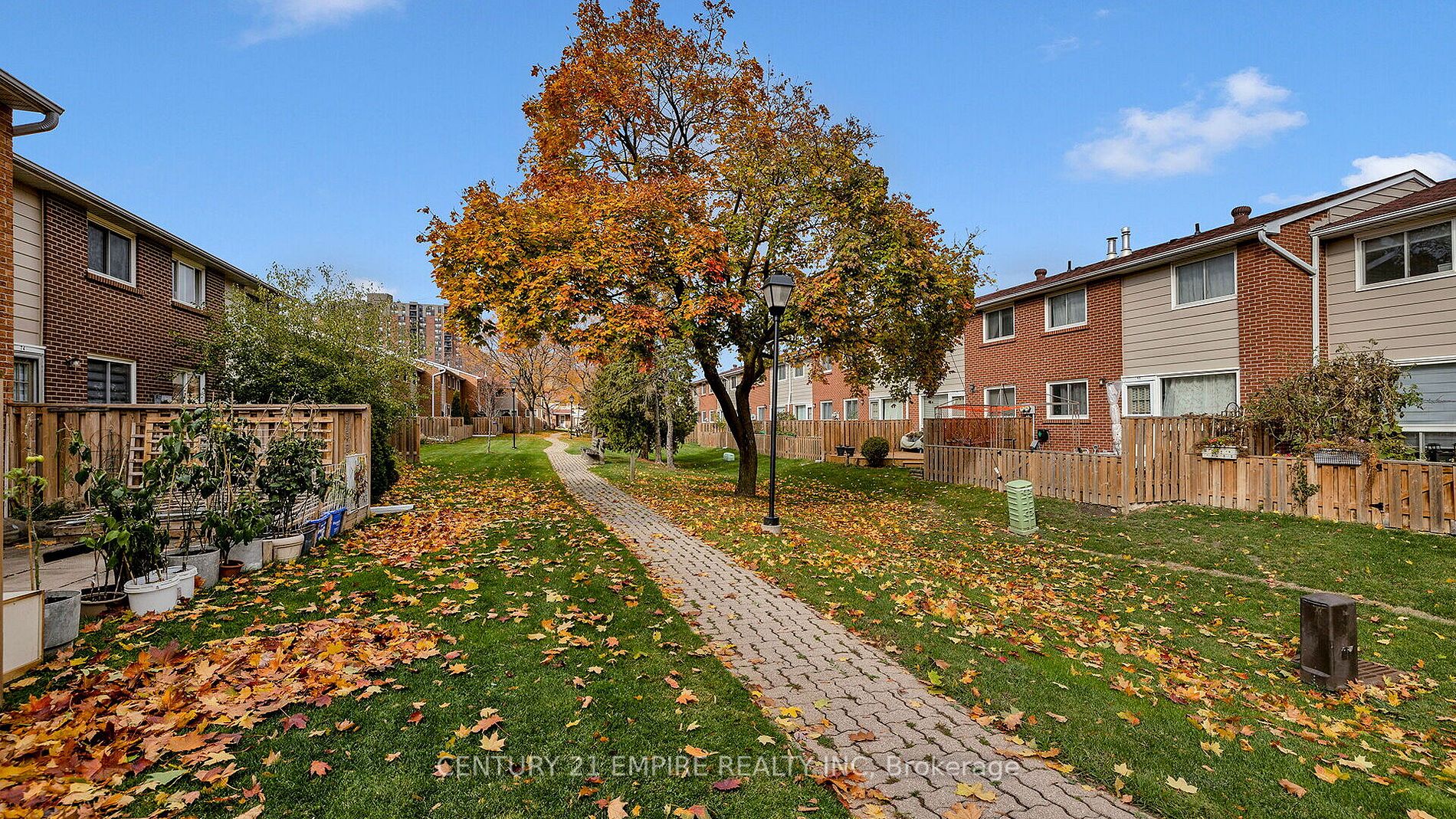 215 Mississauga Valley Blvd, #76
