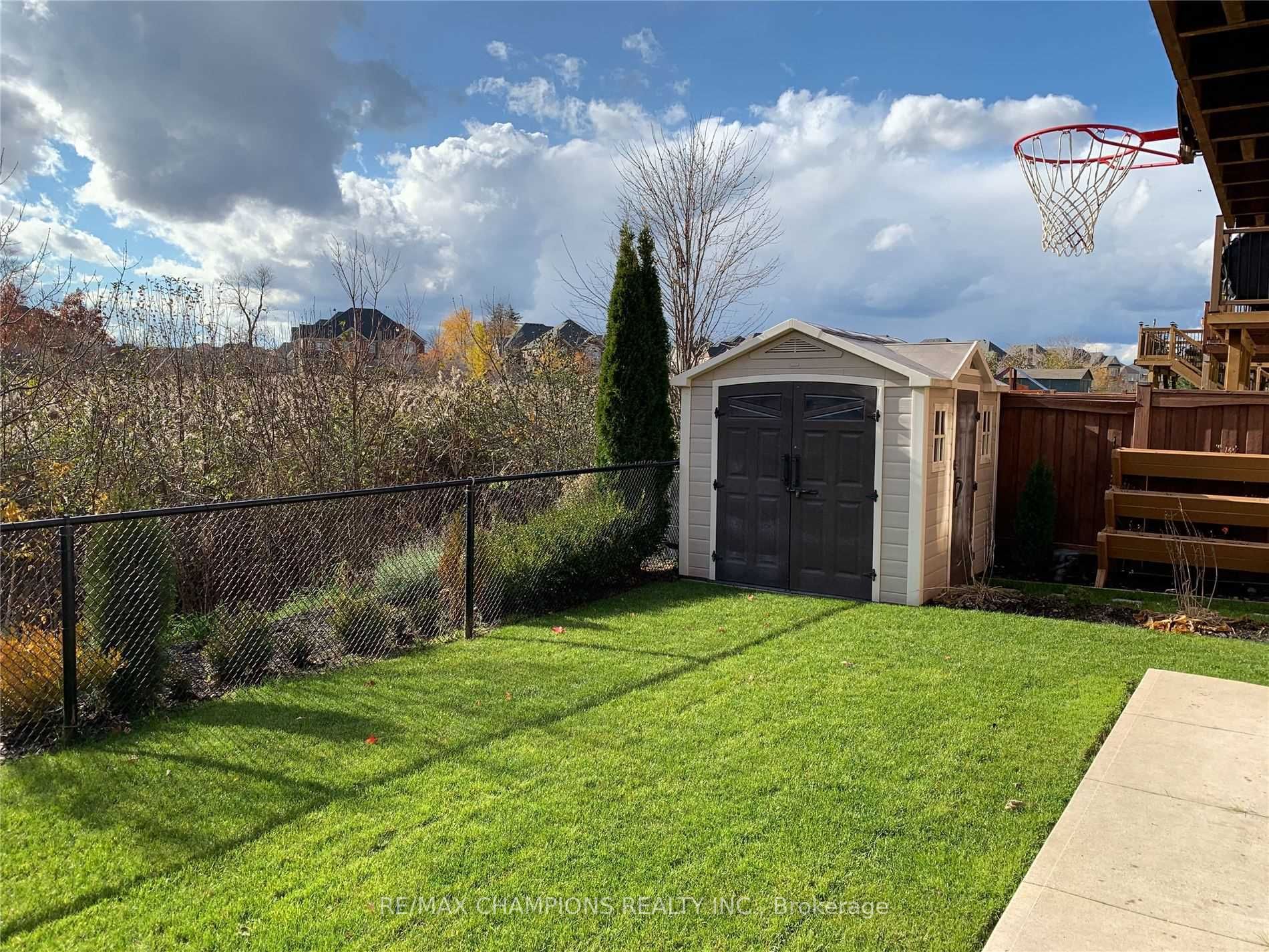 36 Abbotsbury Dr